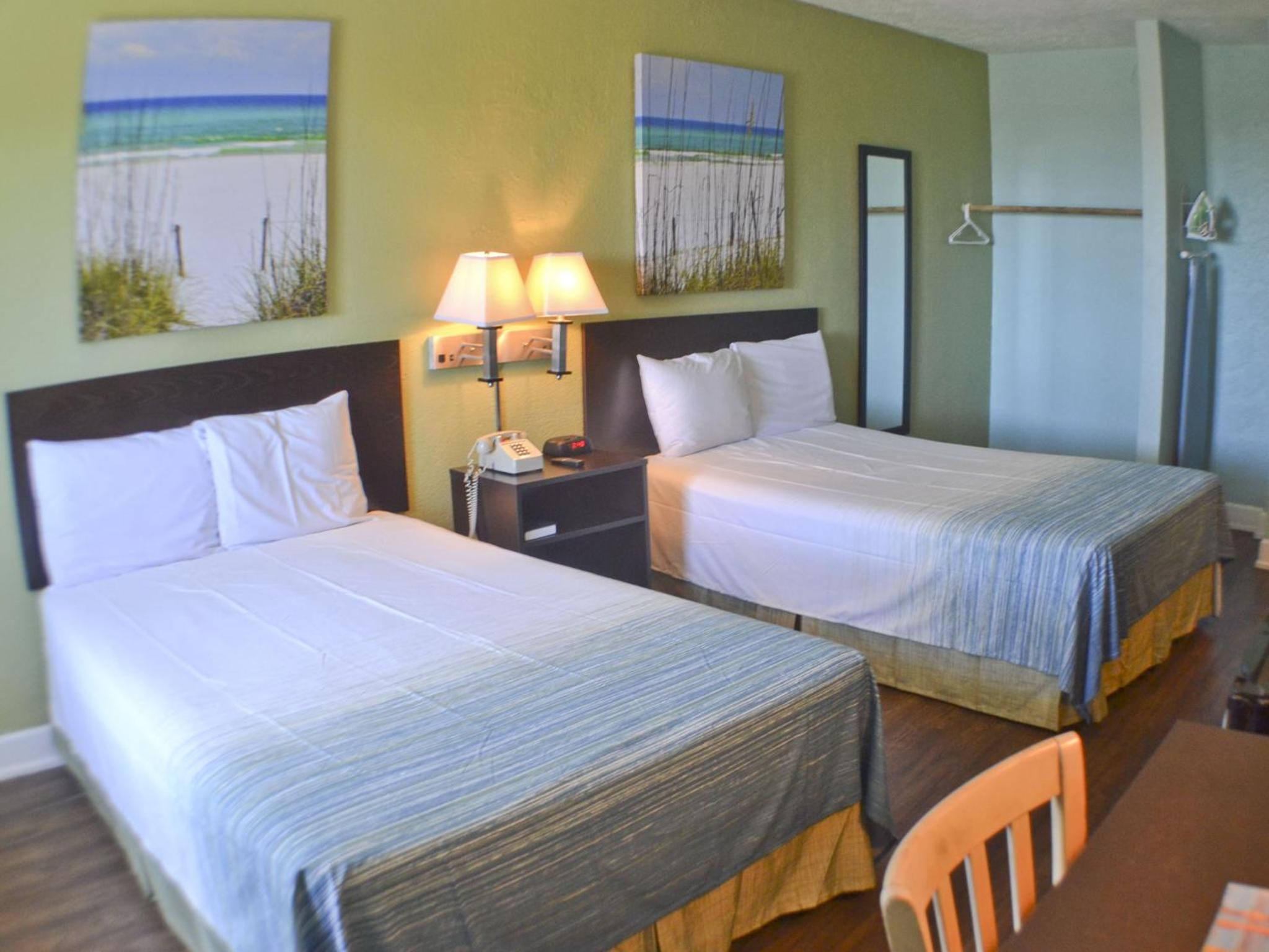 Standard Double Room with Patio - Gulf Side - Photo 2