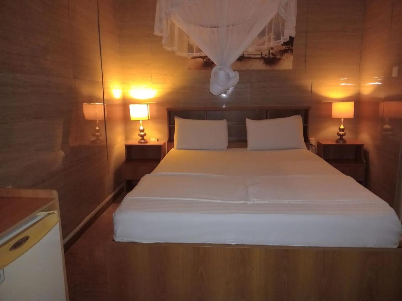 Budget Double Room photo 2