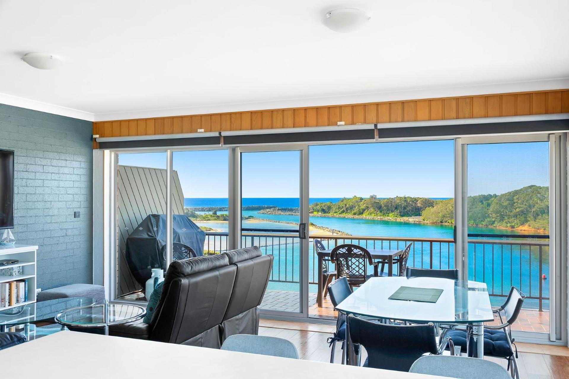 Apartment with Sea View photo 1