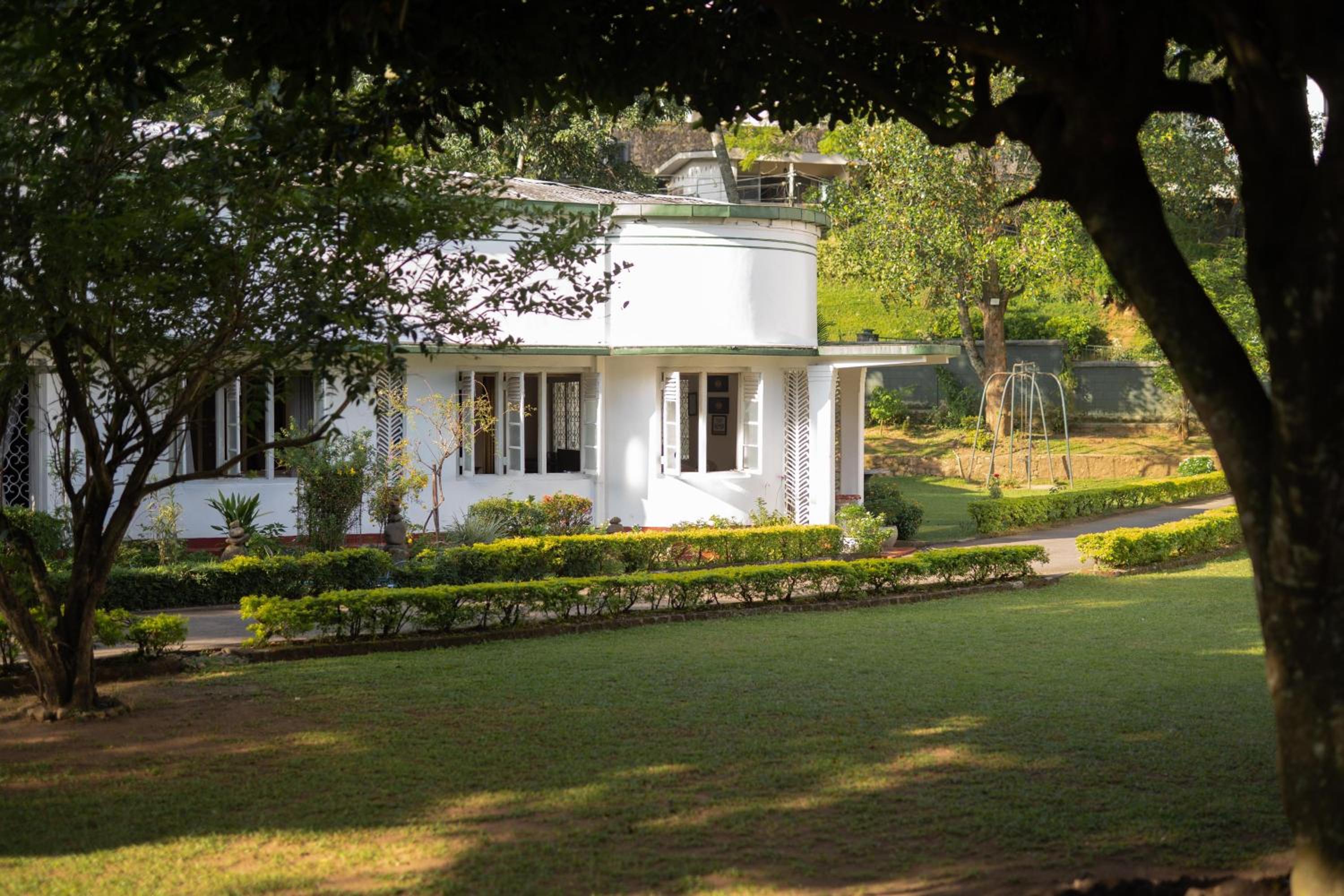 Bungalow with Garden View photo 2