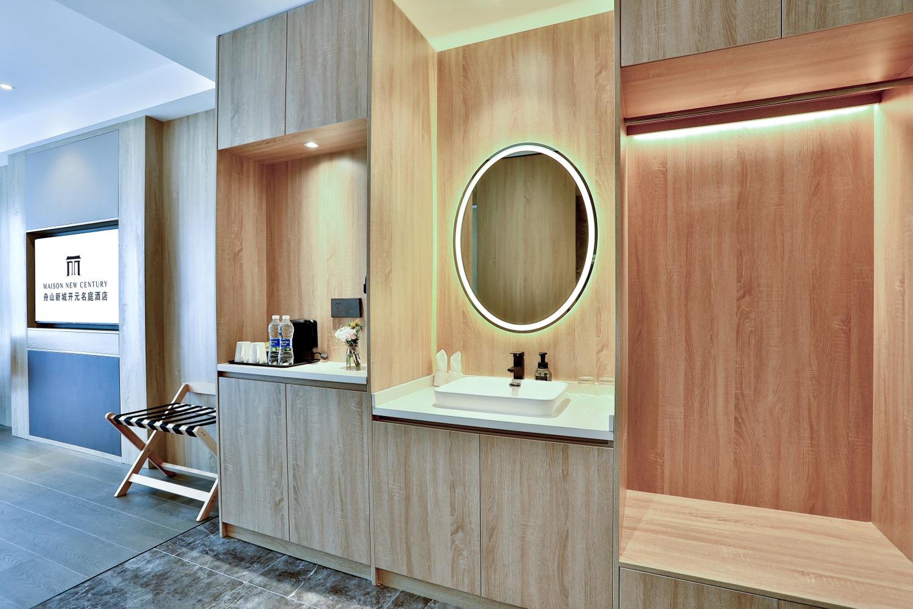 Deluxe Twin Room photo 2