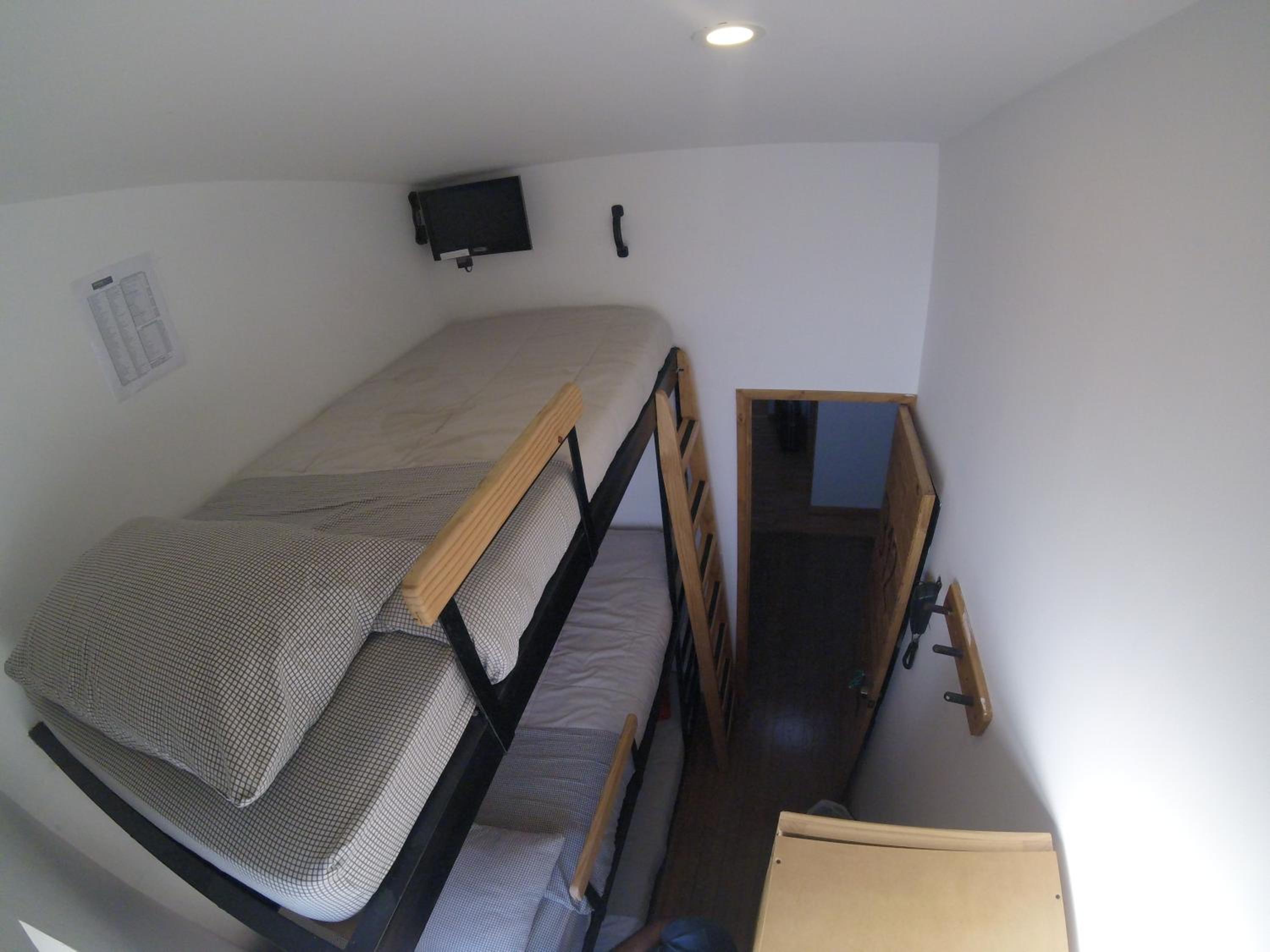 Triple Room with Shared Bathroom photo 1