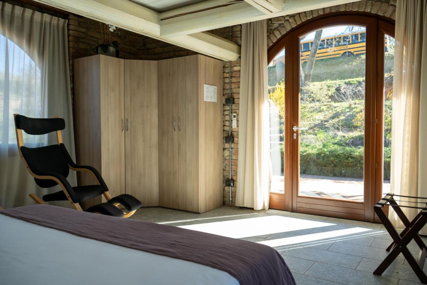 Double Room with Terrace - Photo 3