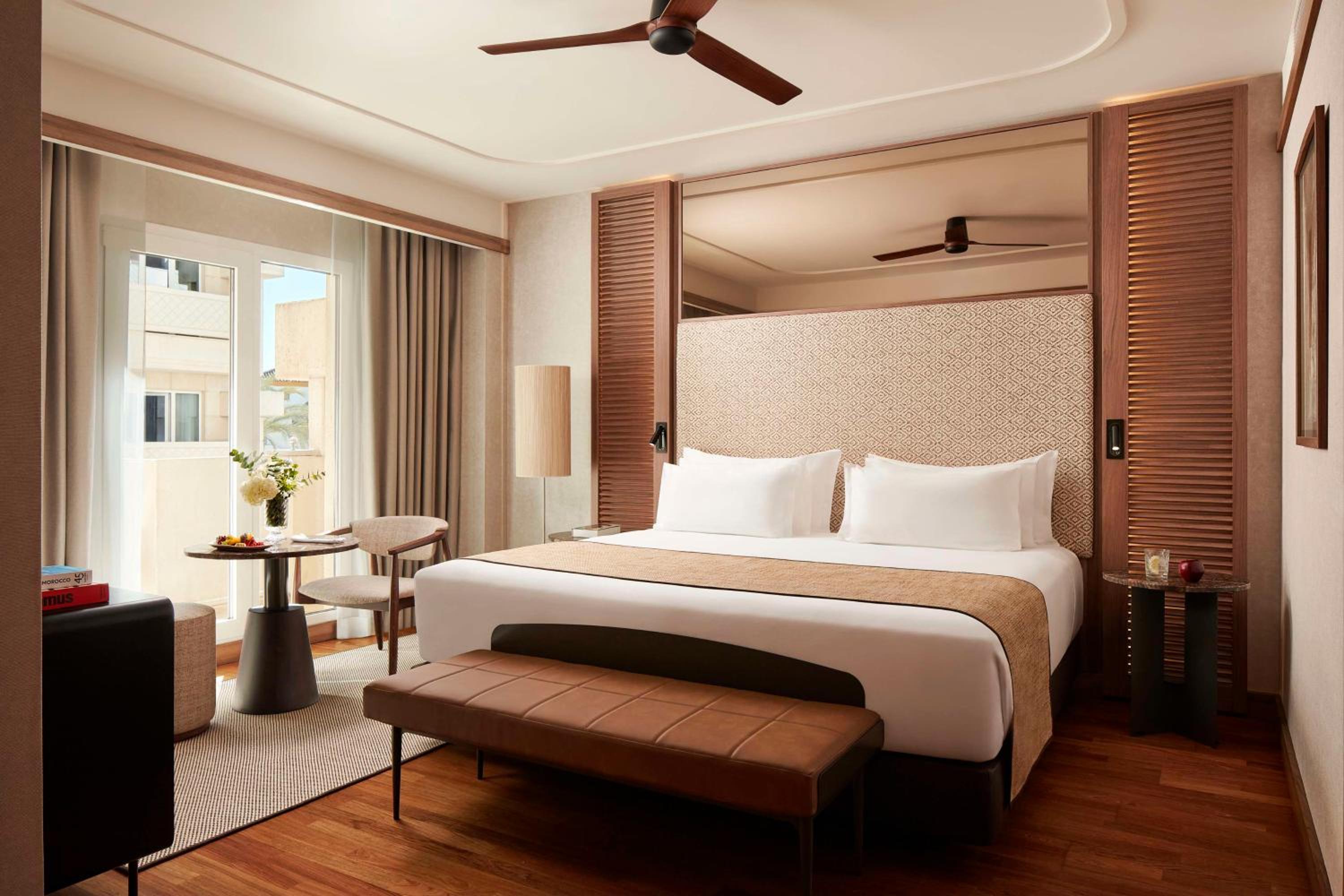 Superior Room with Pool View and Terrace