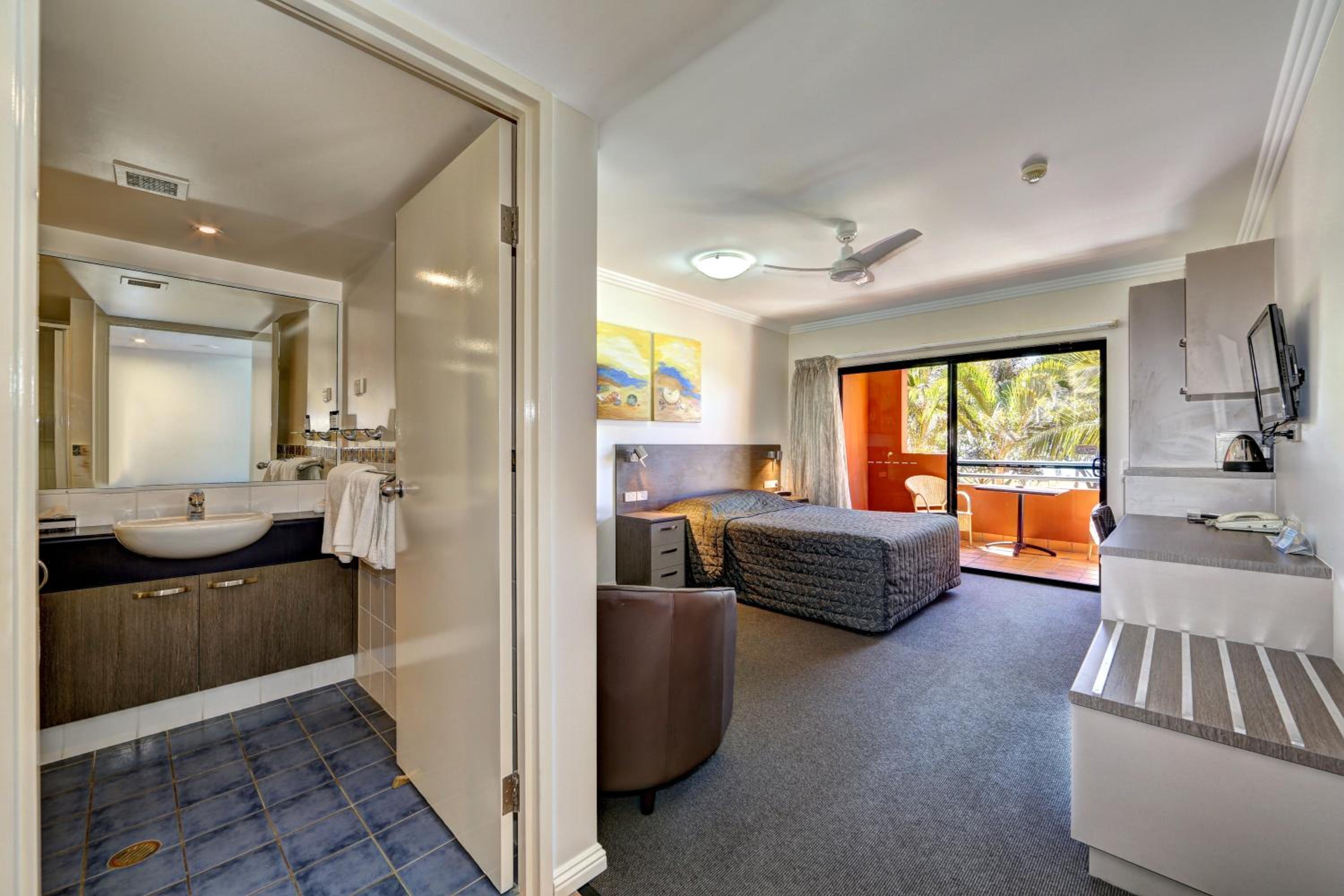 Queen Room with Ocean View photo 1