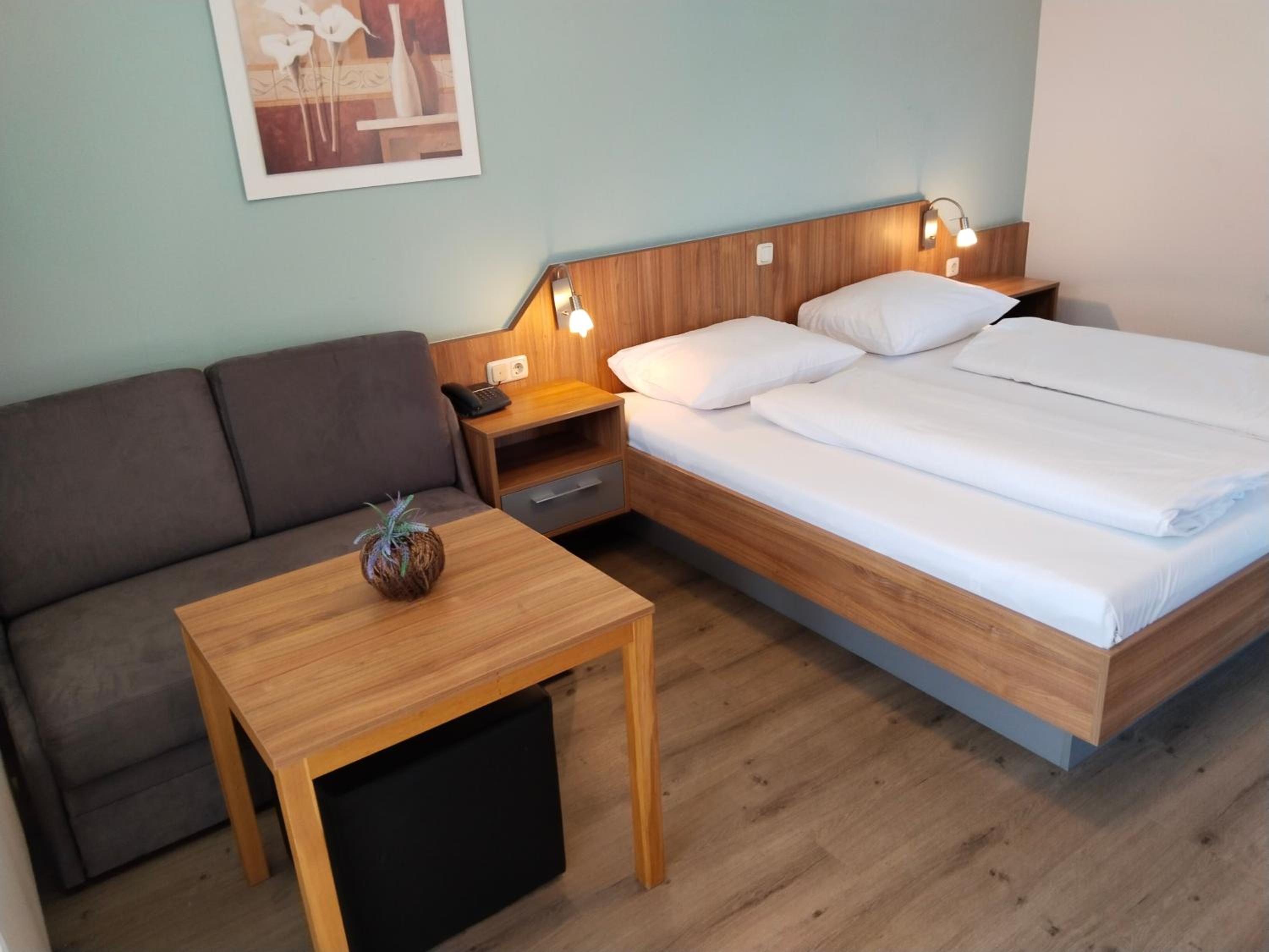 Deluxe Double Room with Bath