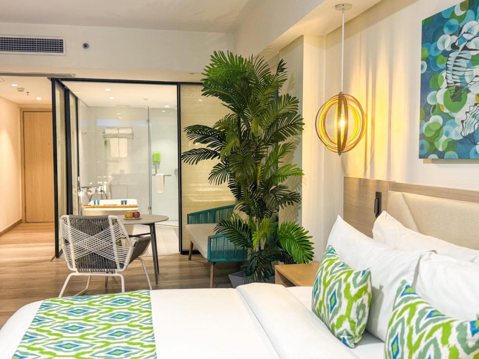 Suite with Garden View