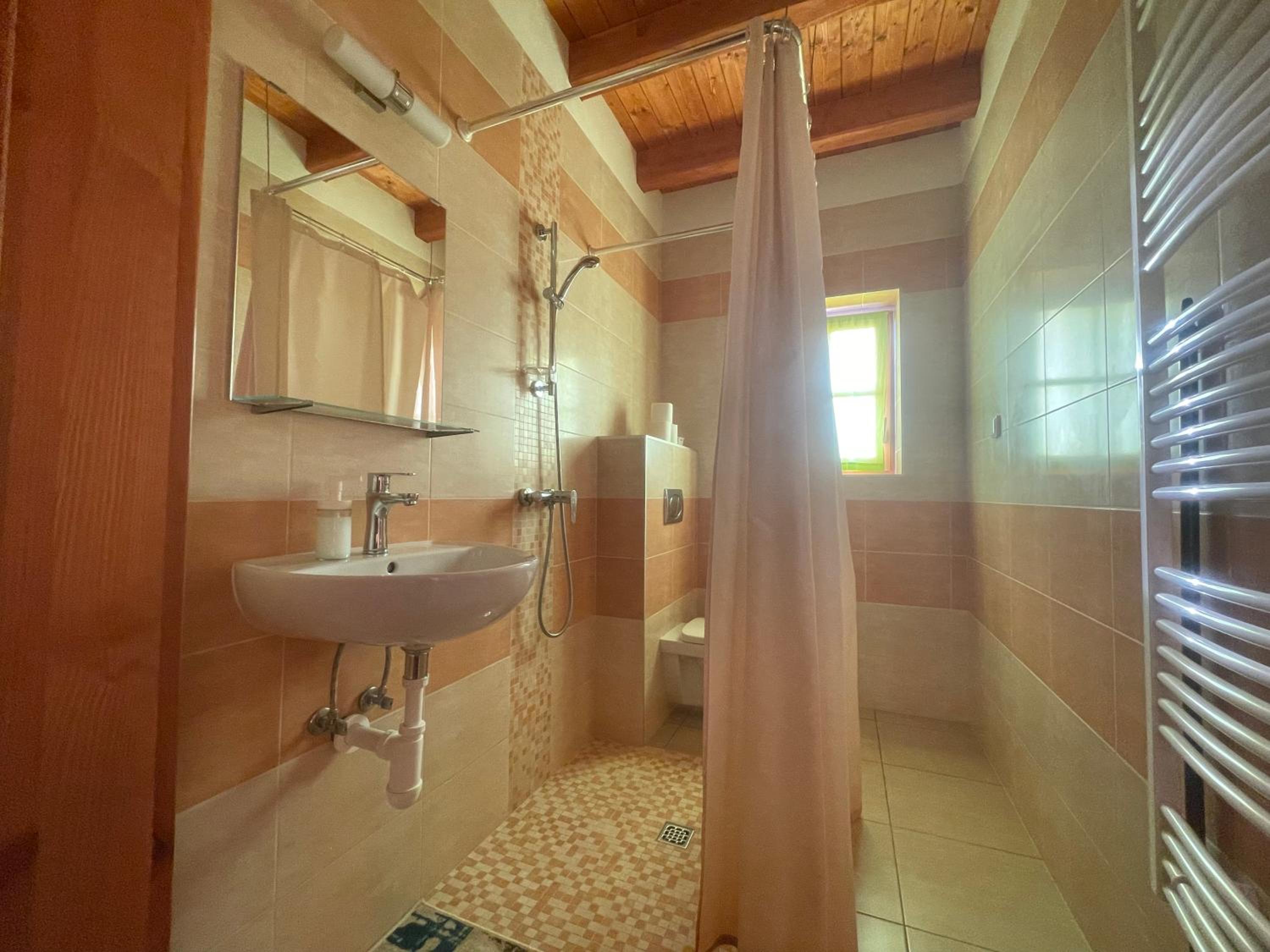 Triple Room with Private Bathroom photo 2