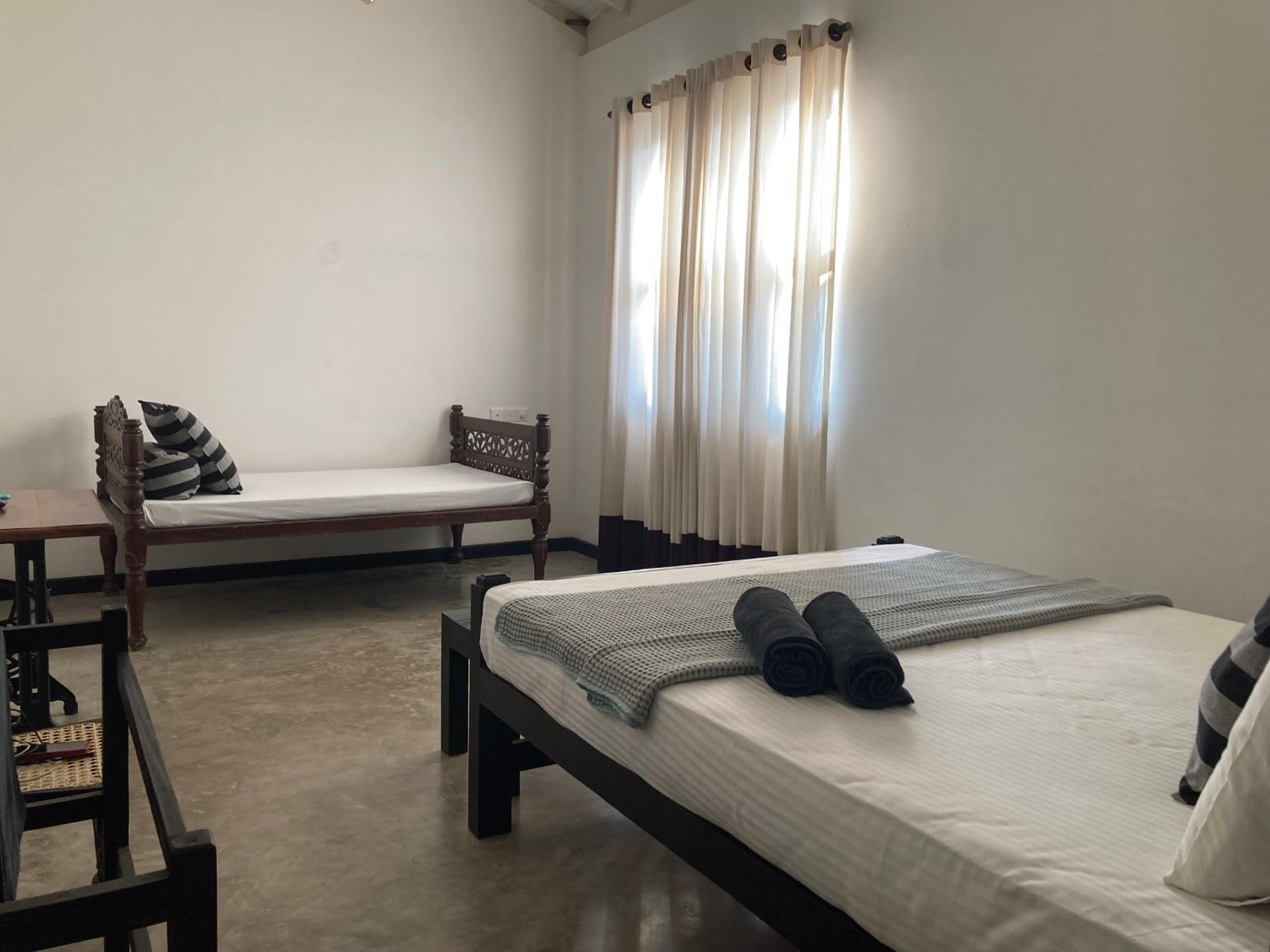 Budget Double Room photo 2