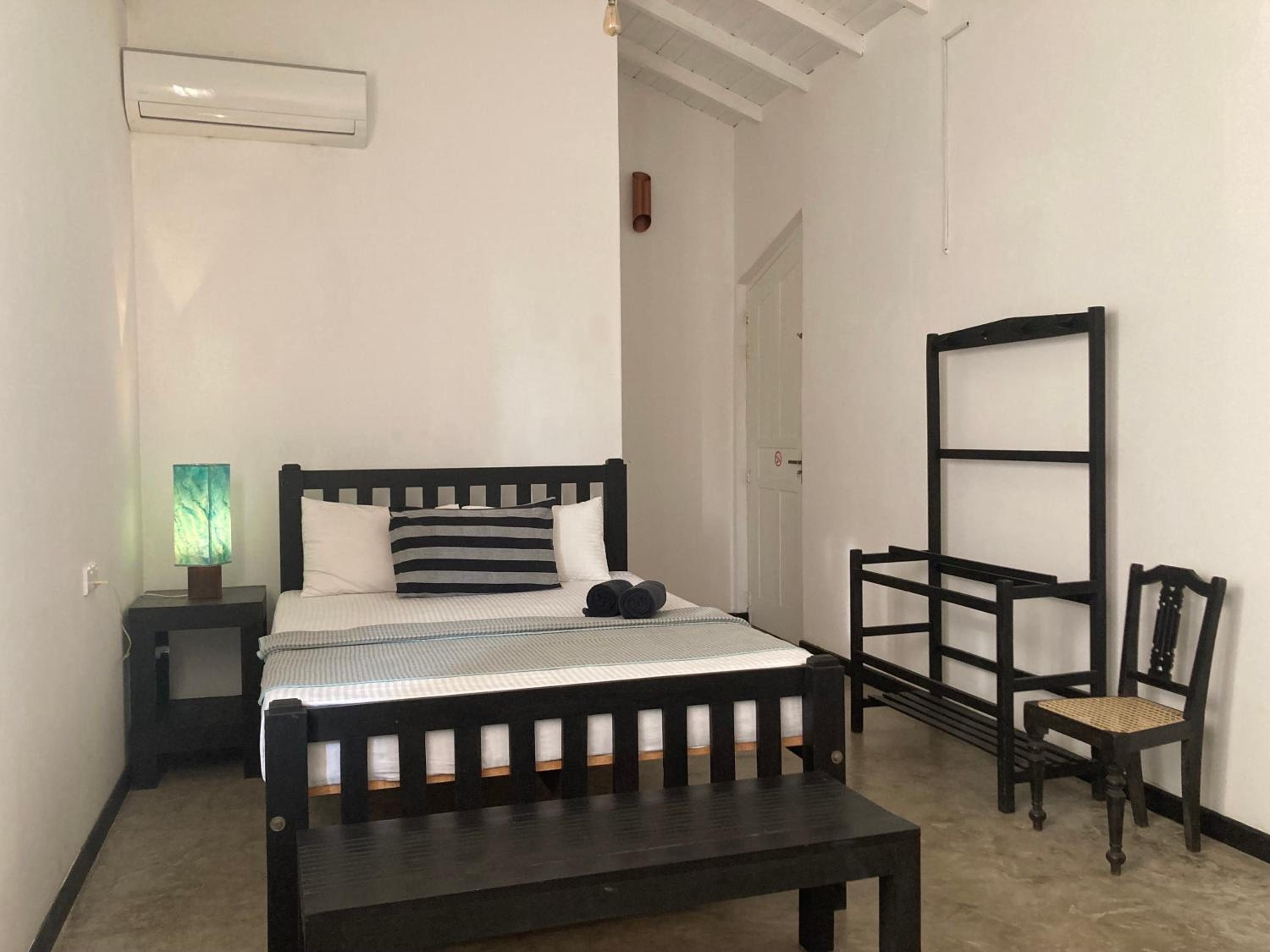 Budget Double Room photo 3