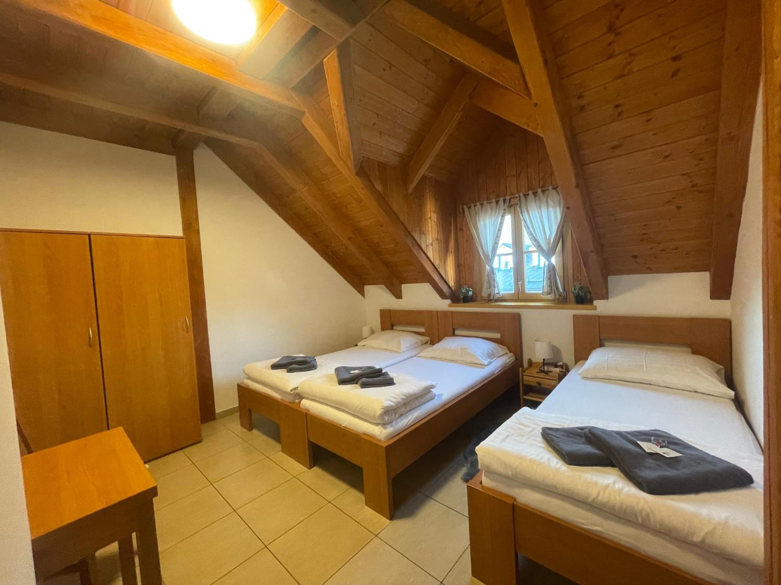 Triple Room with Bathroom photo 1