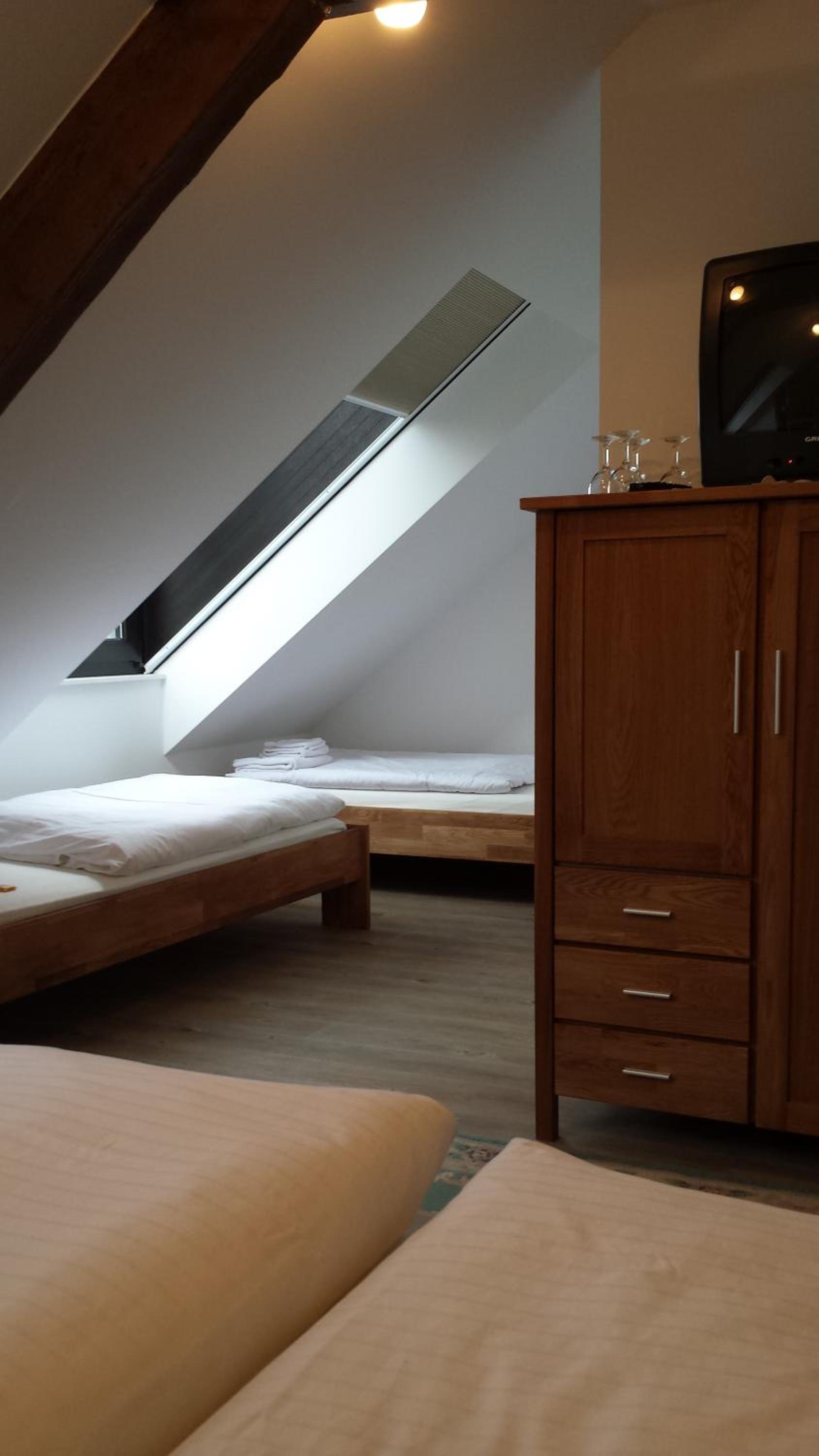 Quadruple Room - Photo 3
