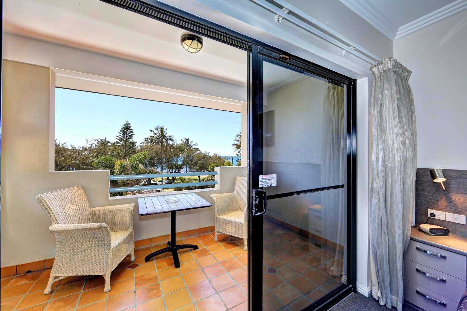 Queen Room with Ocean View photo 2
