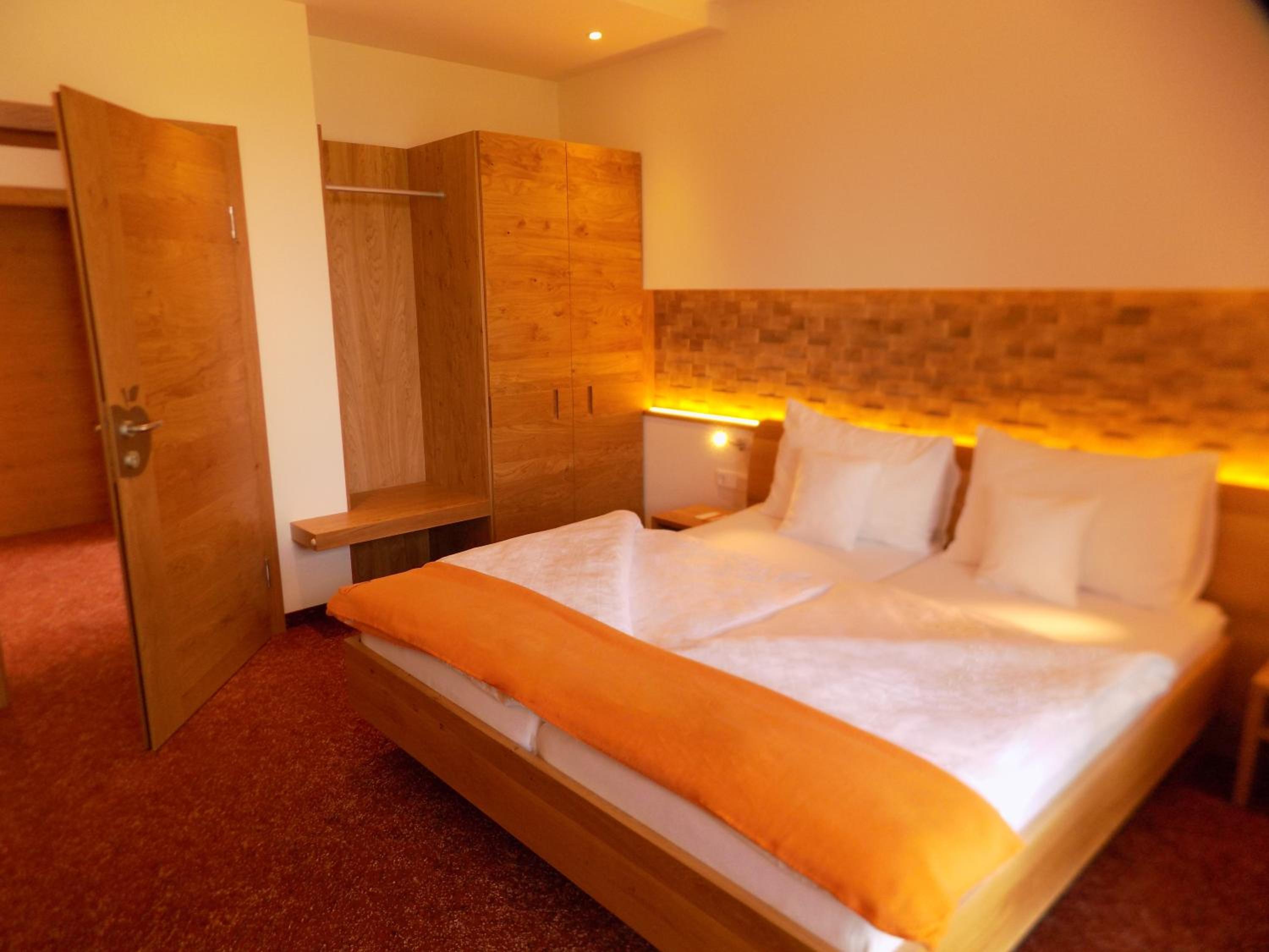 Double Room - Photo 4