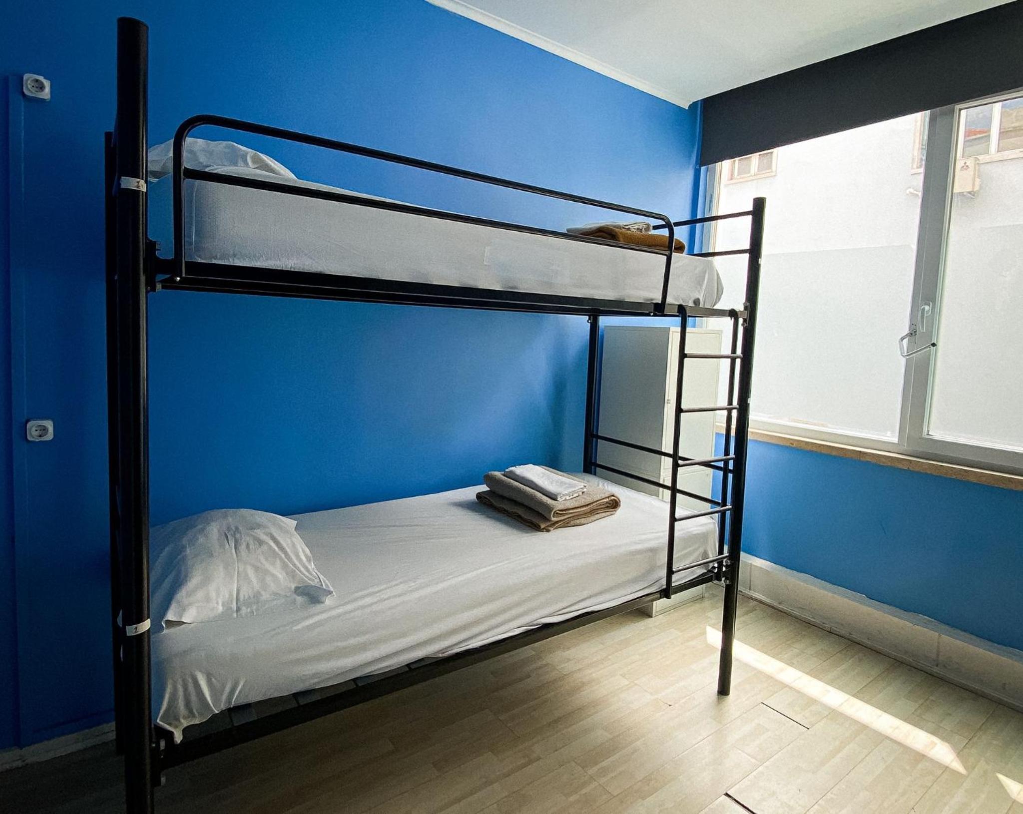Bed in 4-Bed Mixed Dormitory Room photo 2