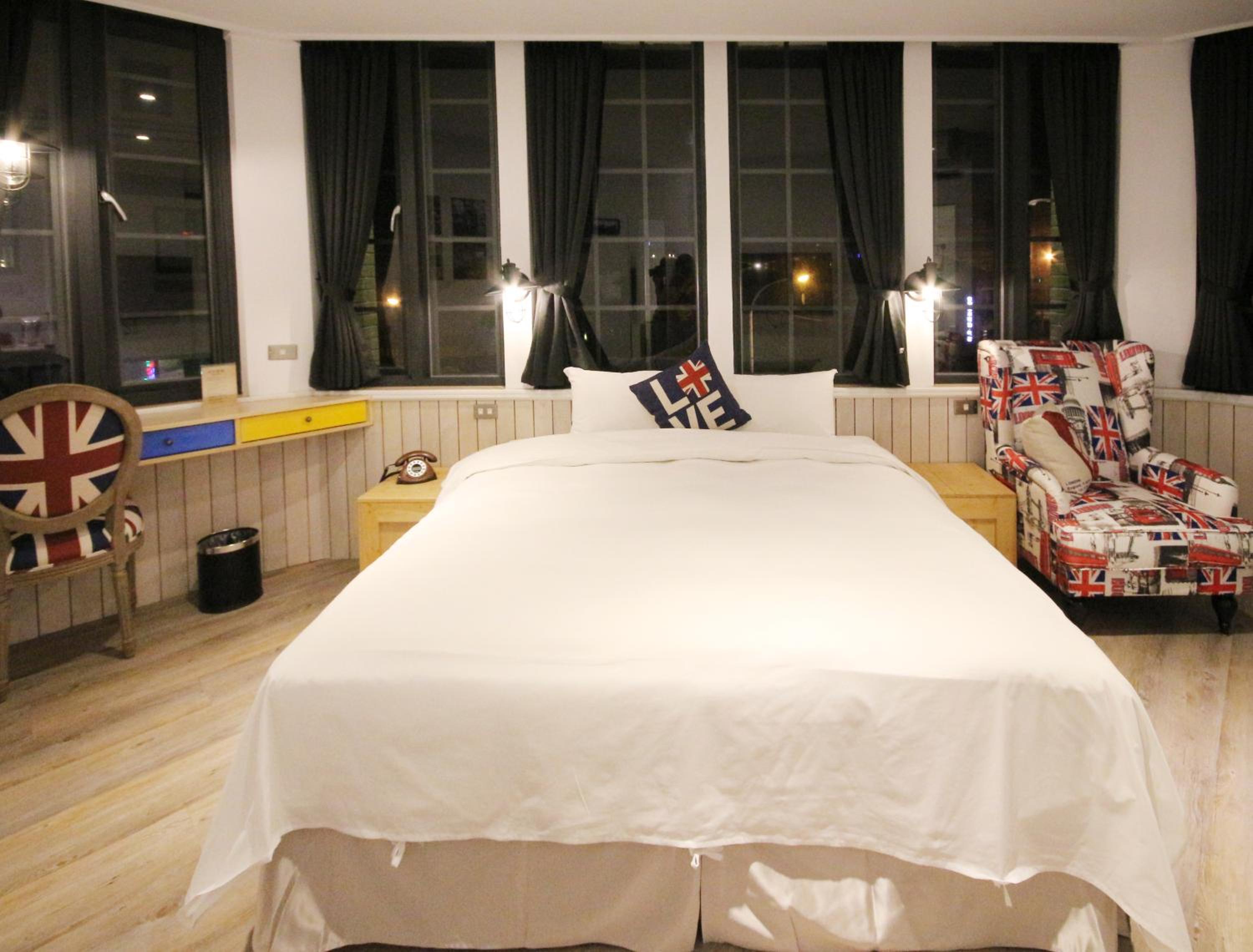British Double Room photo 3