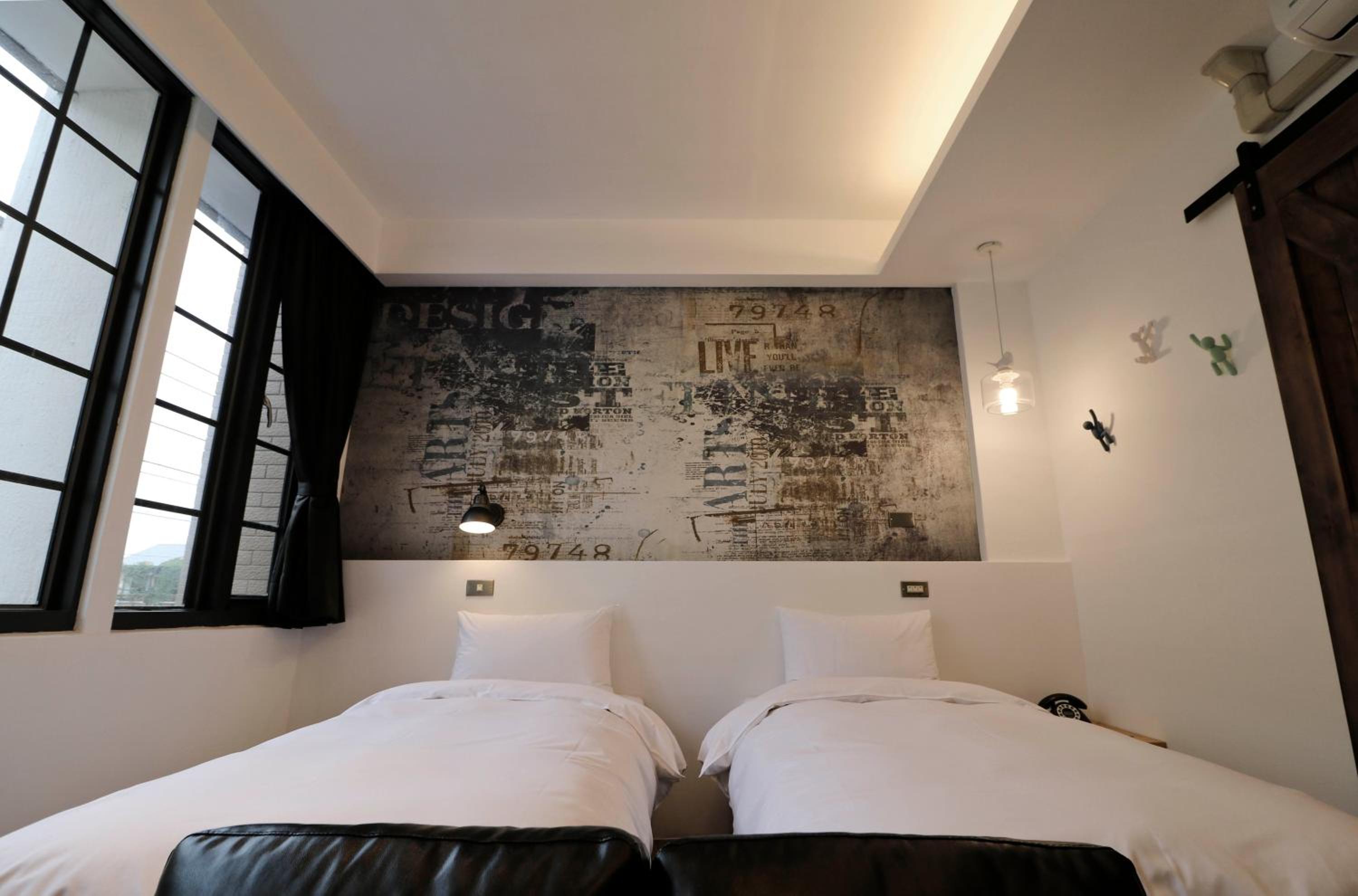 Loft Twin Room photo 2