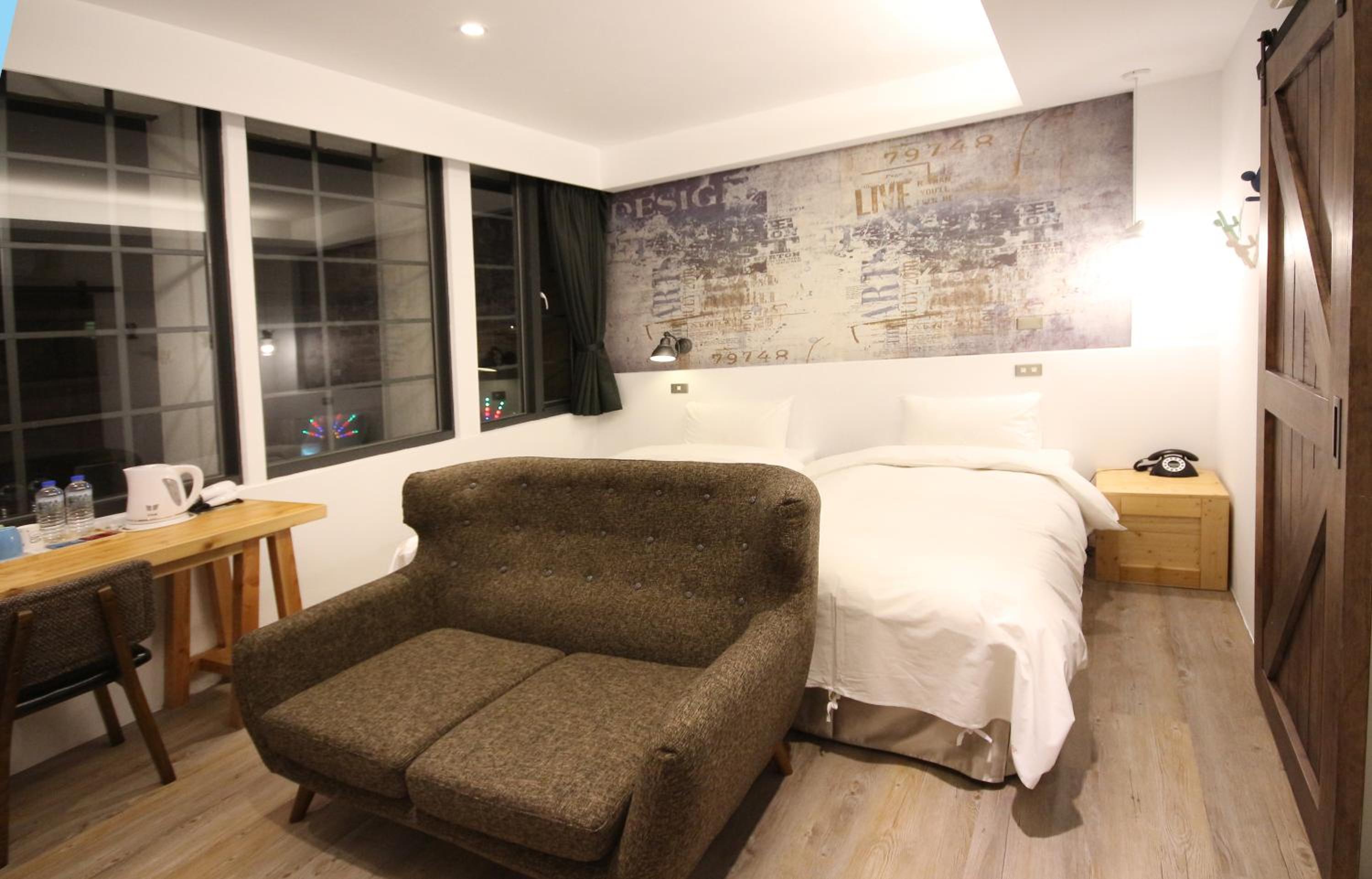 Loft Twin Room photo 3
