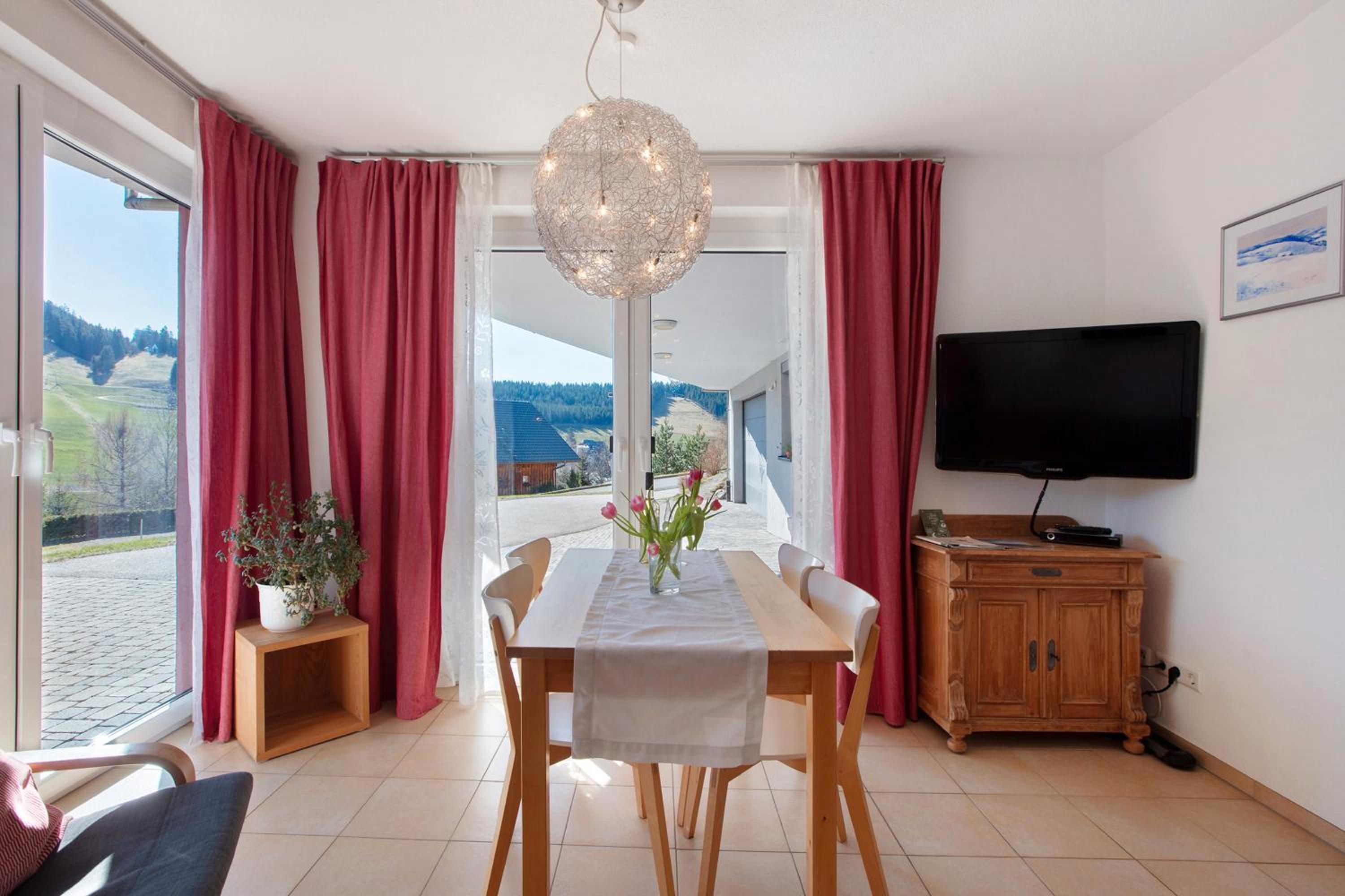 One-Bedroom Apartment with Garden View photo 1