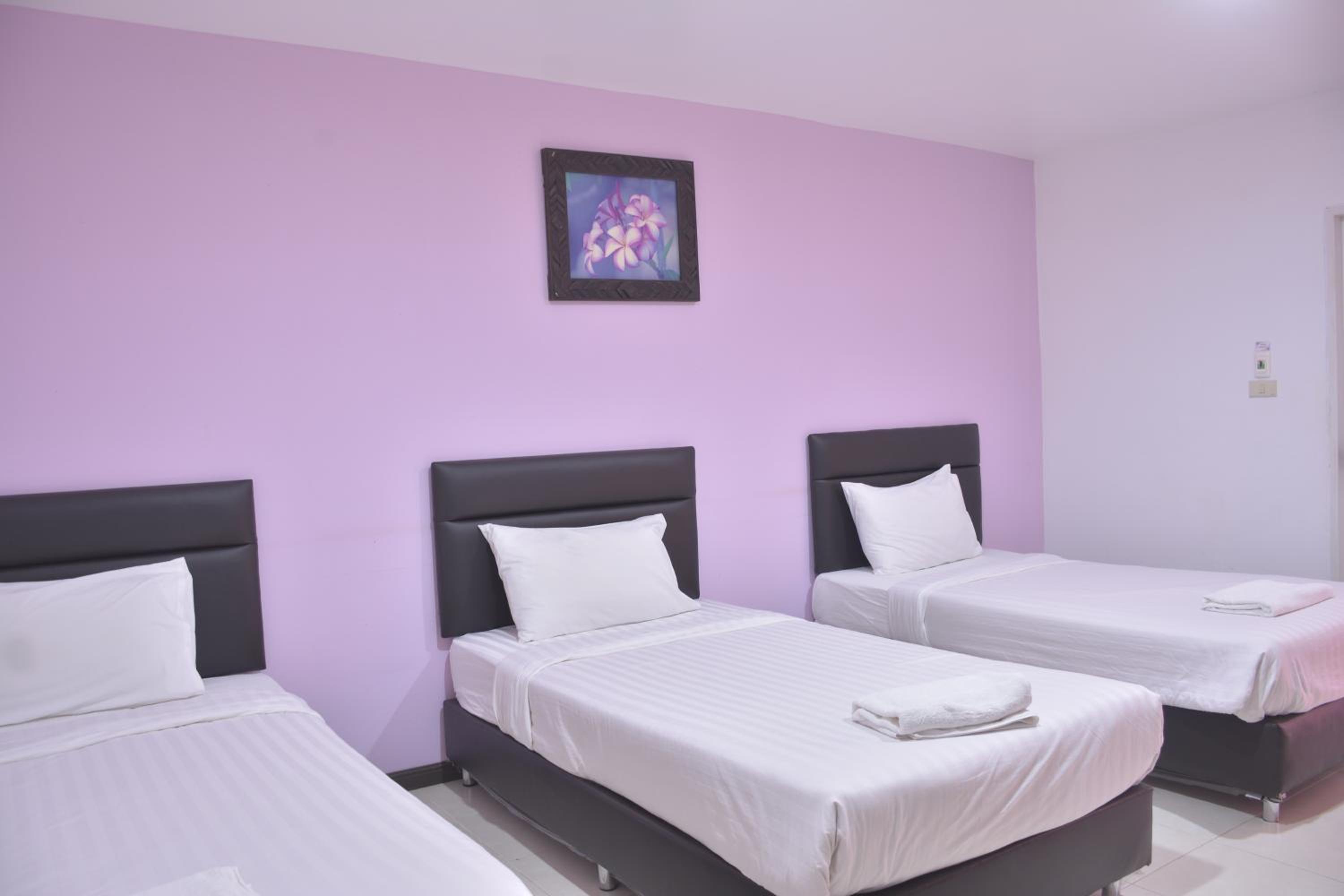 Superior Triple Room photo 3