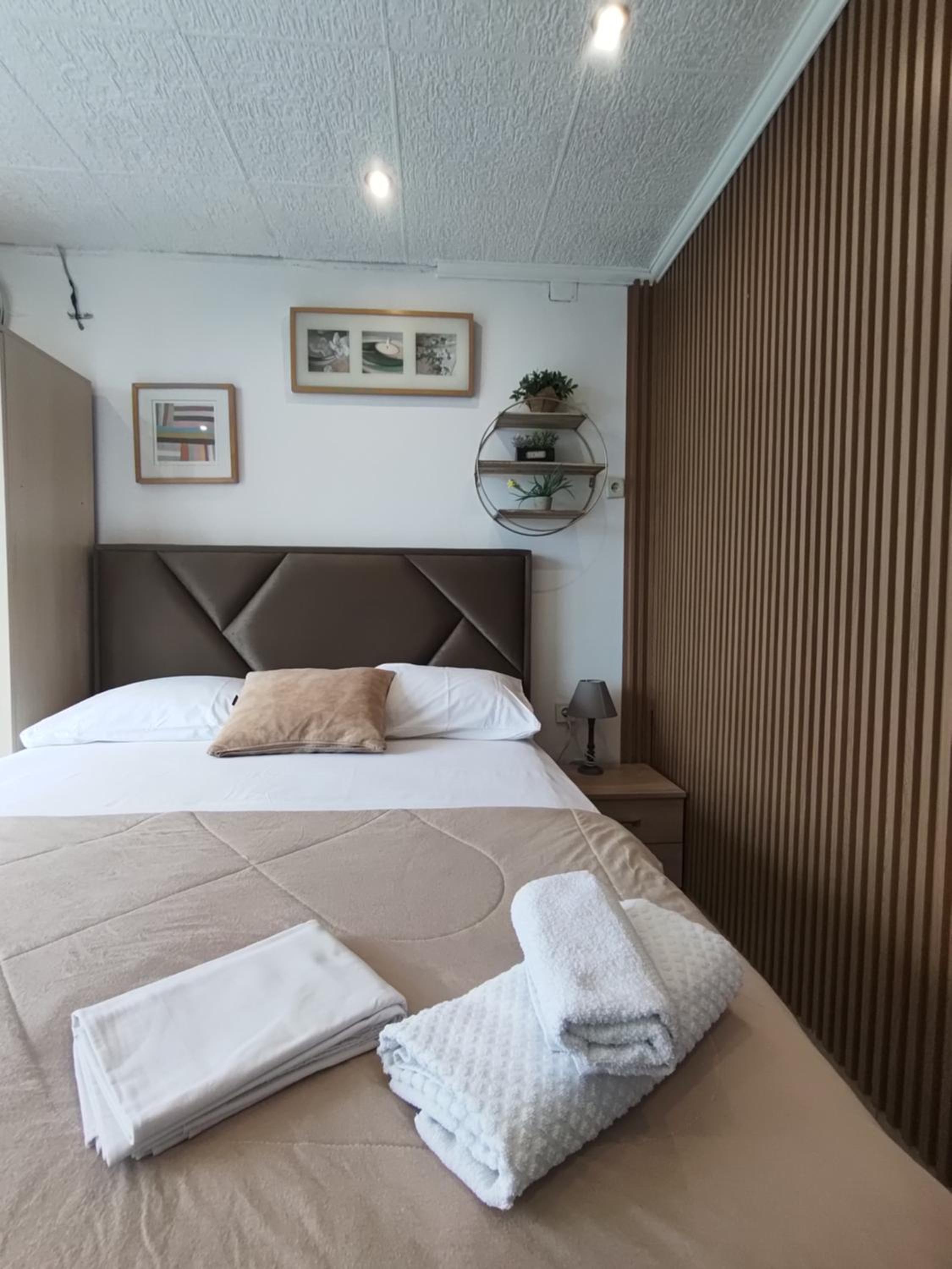 Deluxe Double Room with Balcony and Sea View photo 2