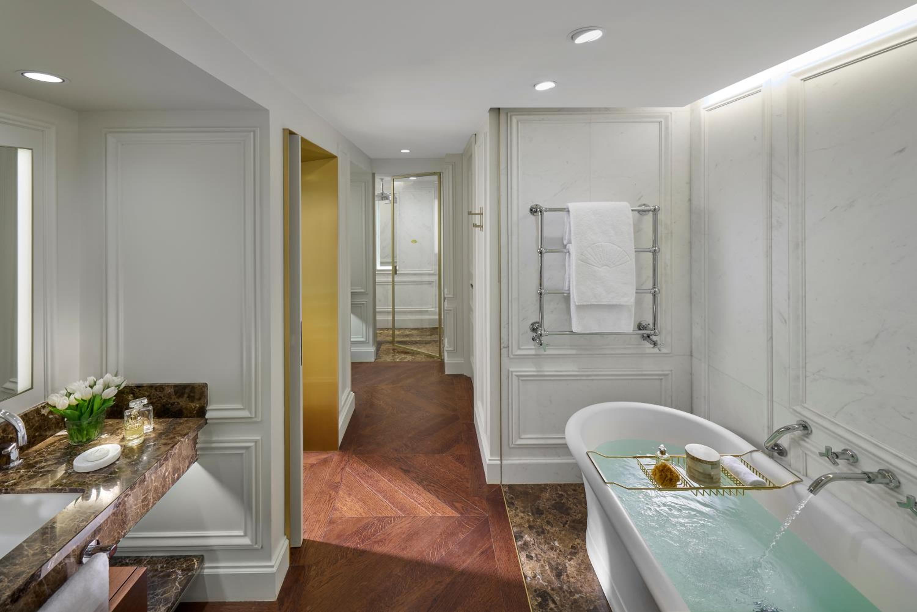 Two Bedroom Park Suite Twin