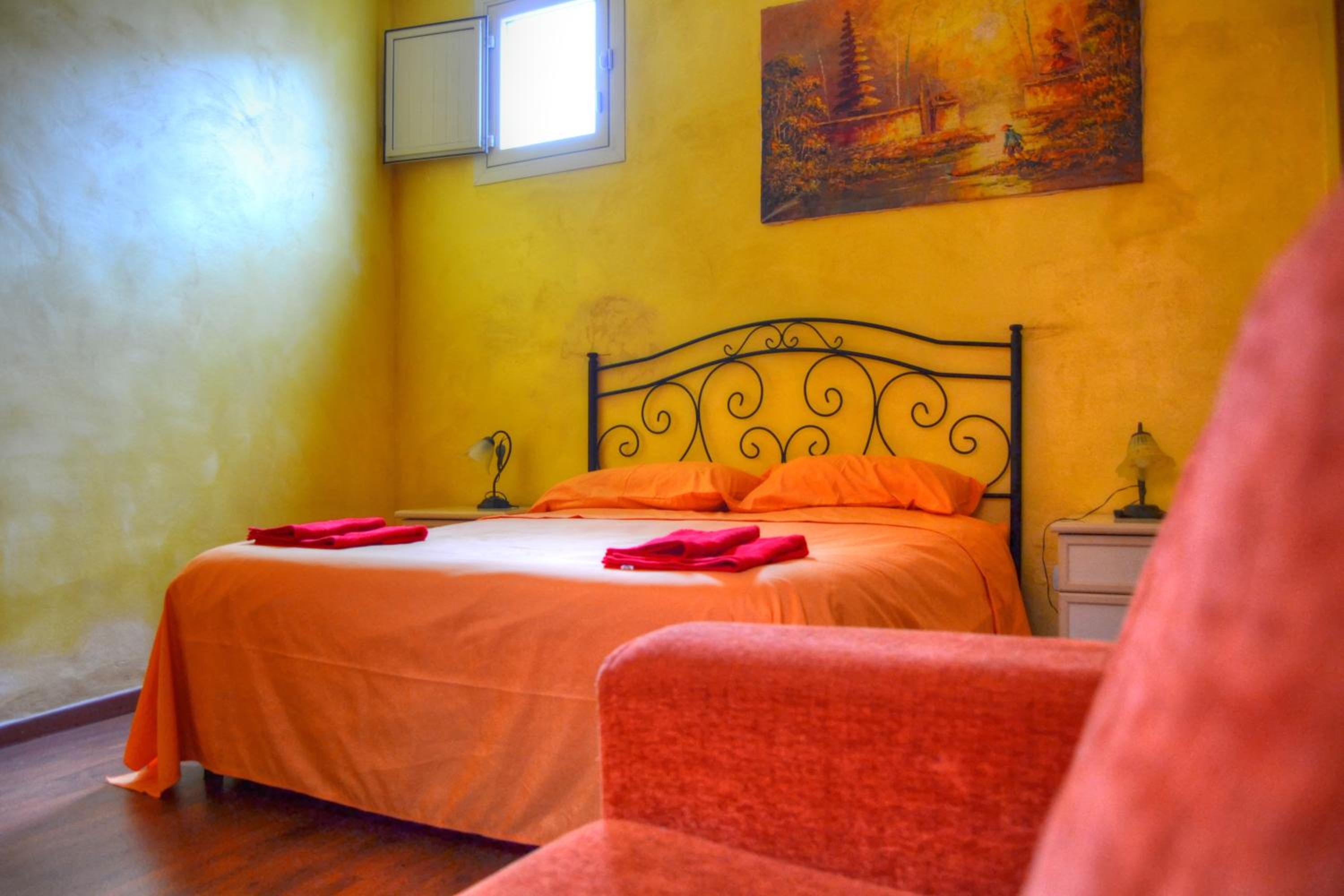 Double Room - Photo 4