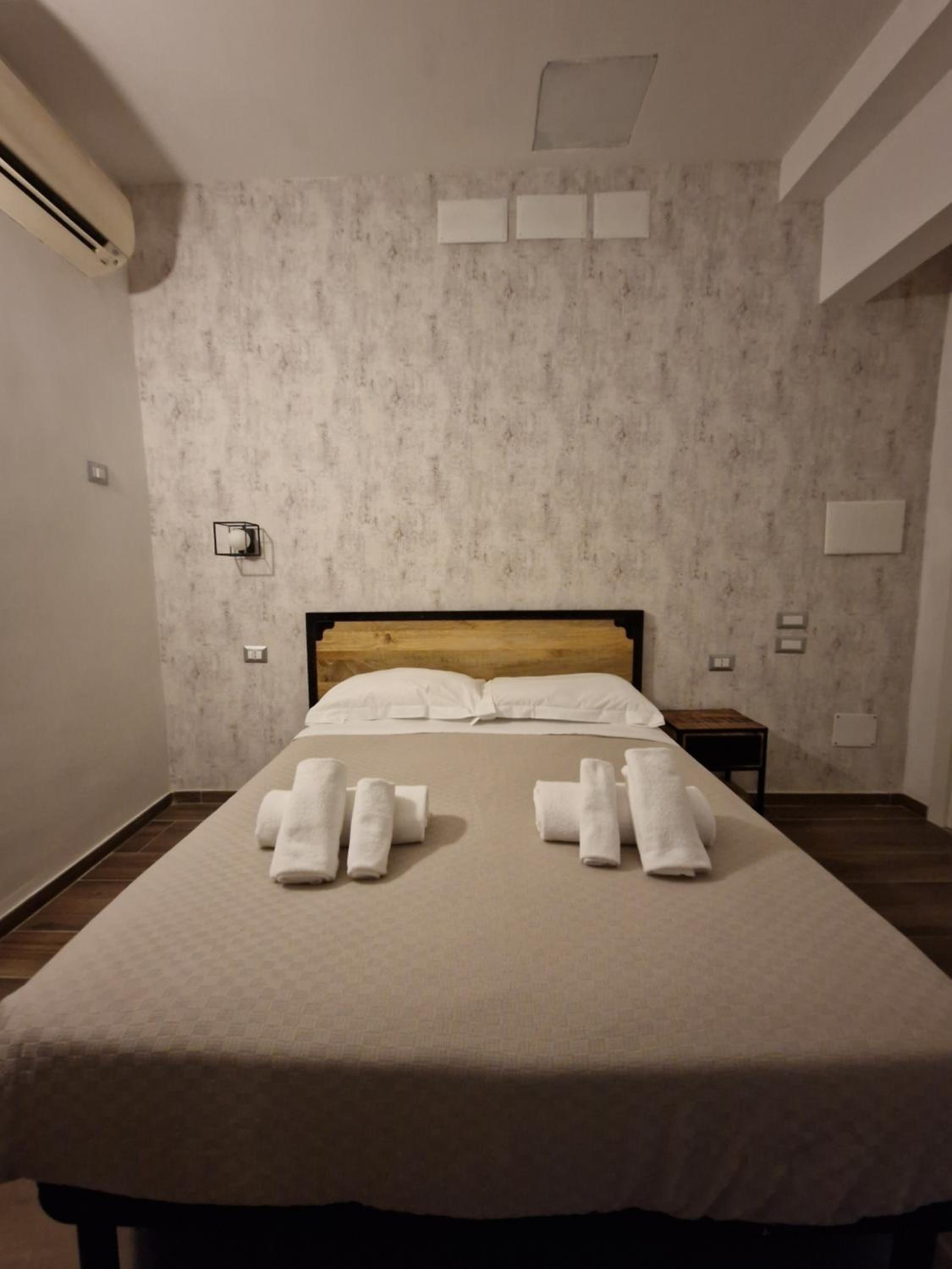Economy Double or Twin Room photo 3