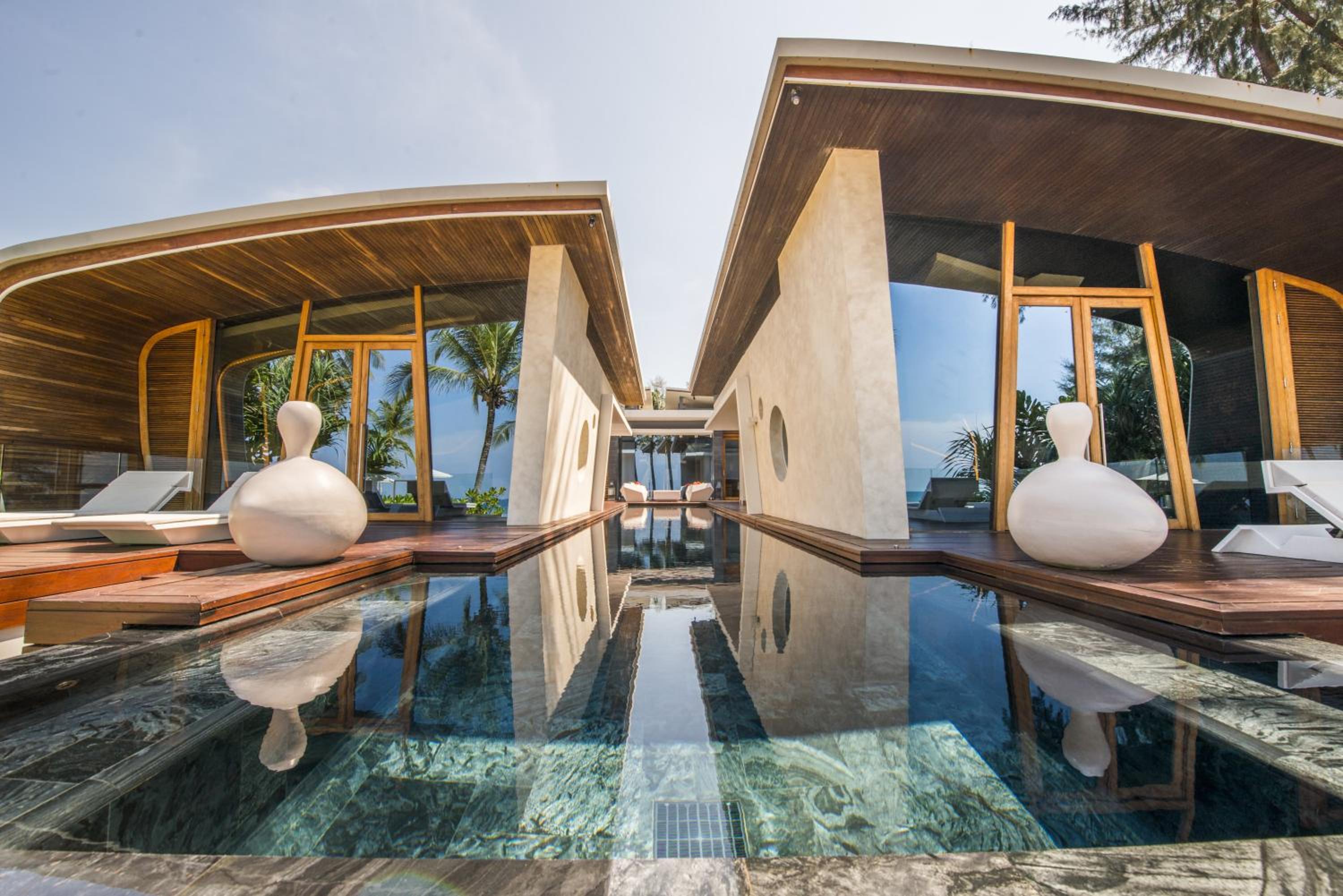 Three-Bedroom Villa photo 3
