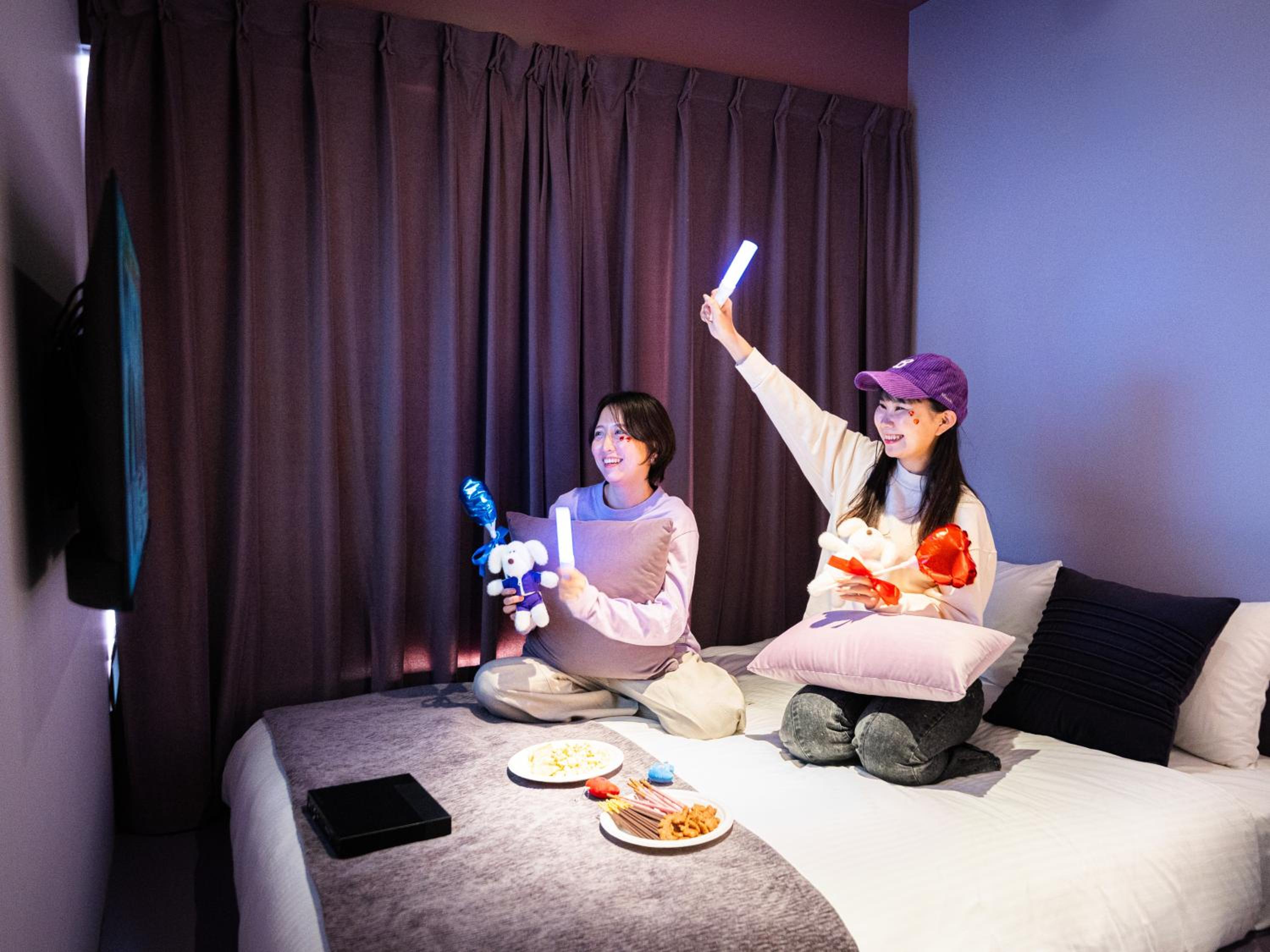 Double Room Purple with Shared Bathroom