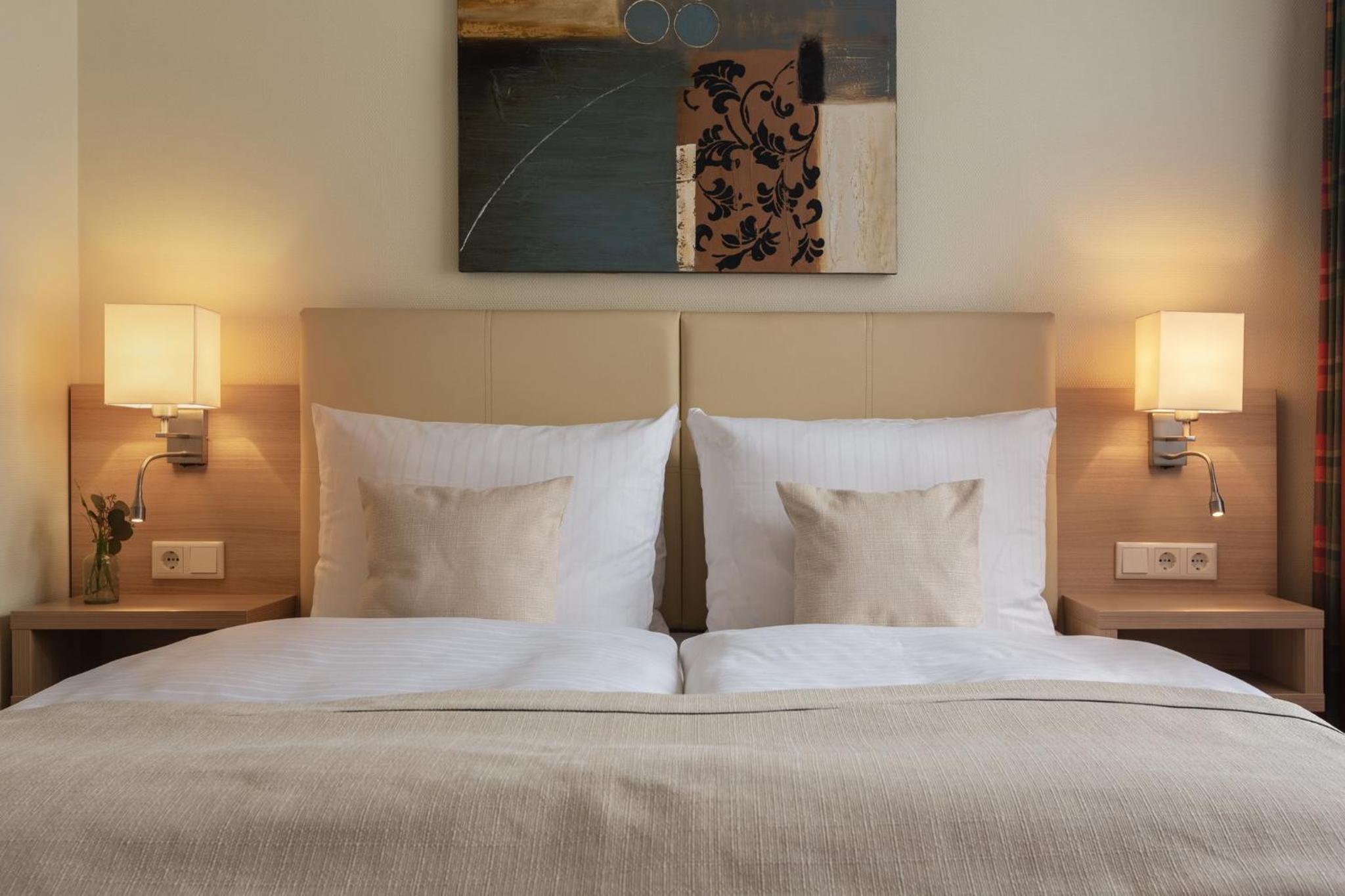 Premium Family Twin Room with Furnished Balcony and Sofa Bed - Photo 1