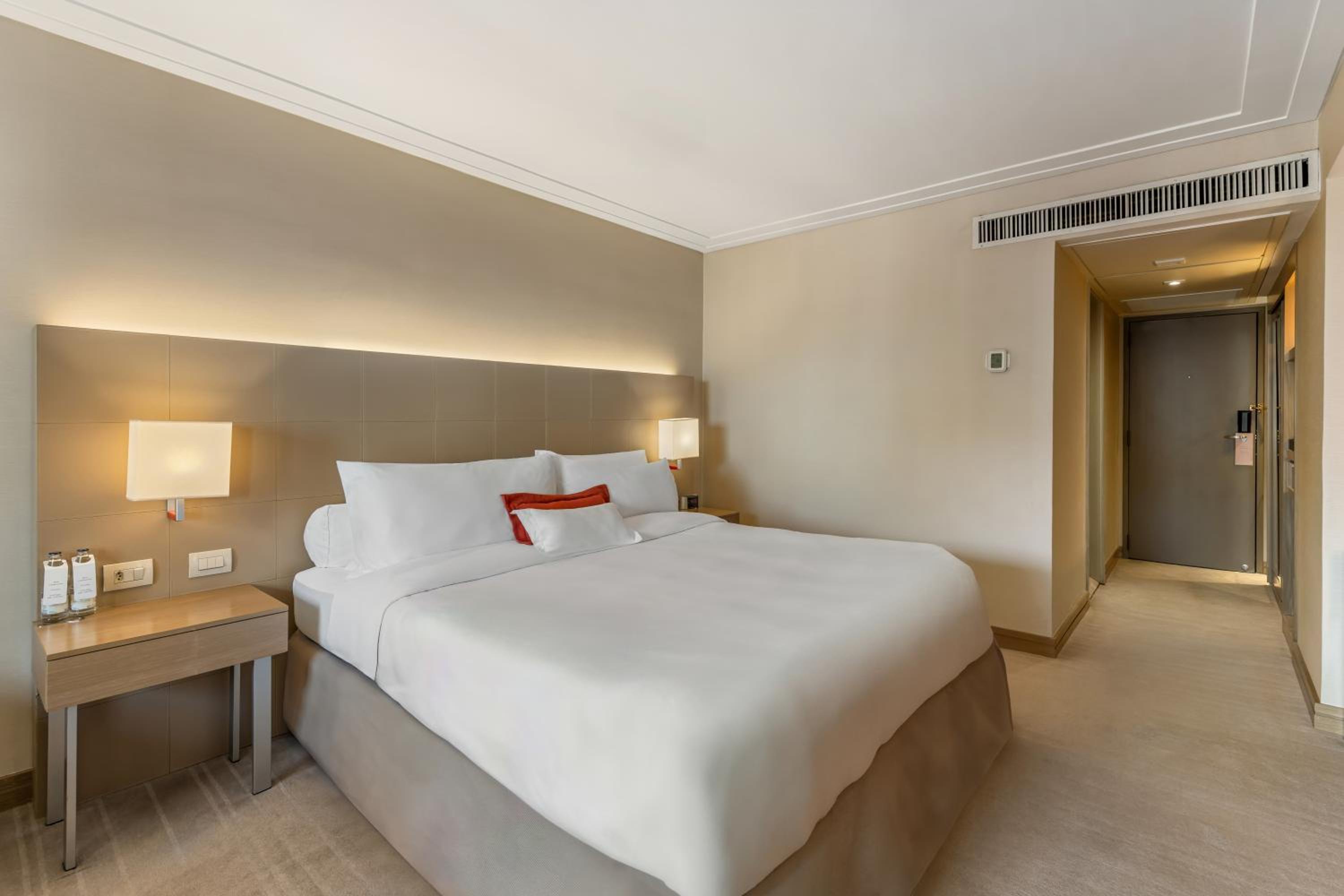Club King Room - Photo 5