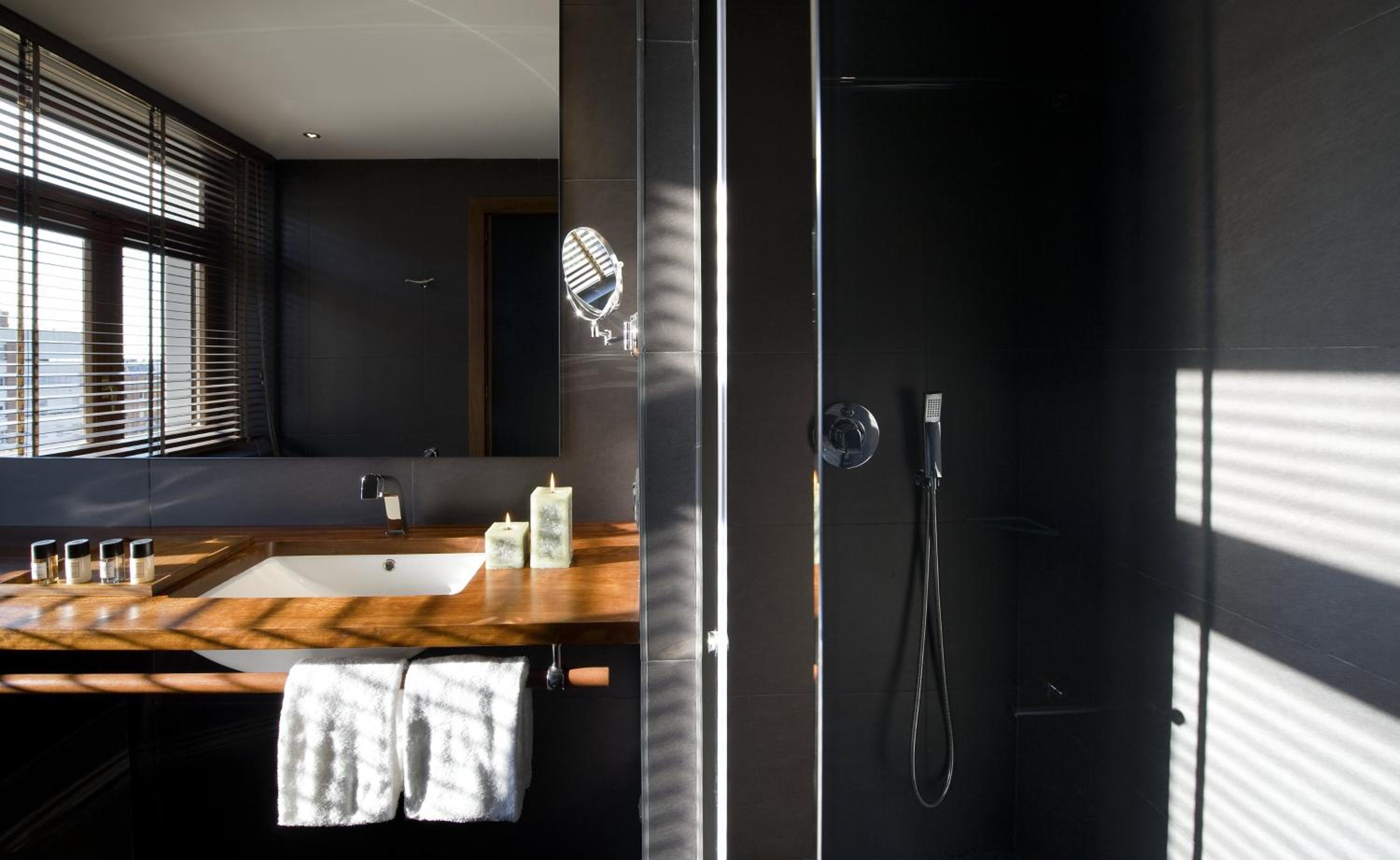 Medium Double Room