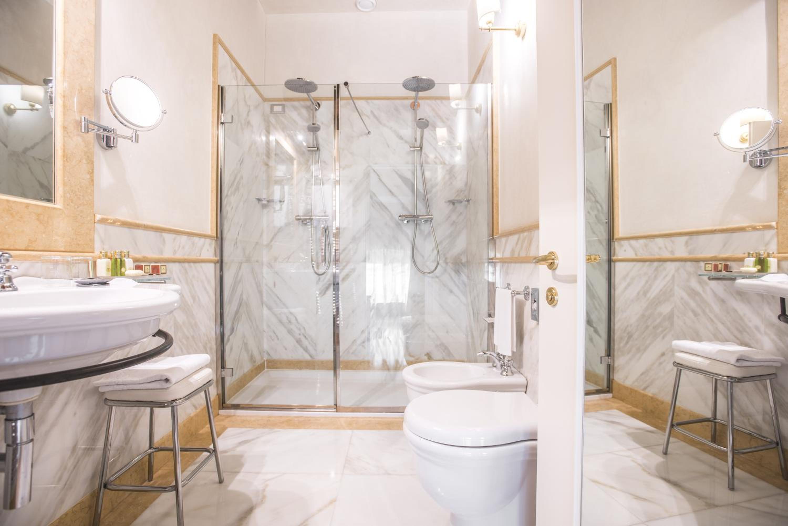 Luxury Twin Room