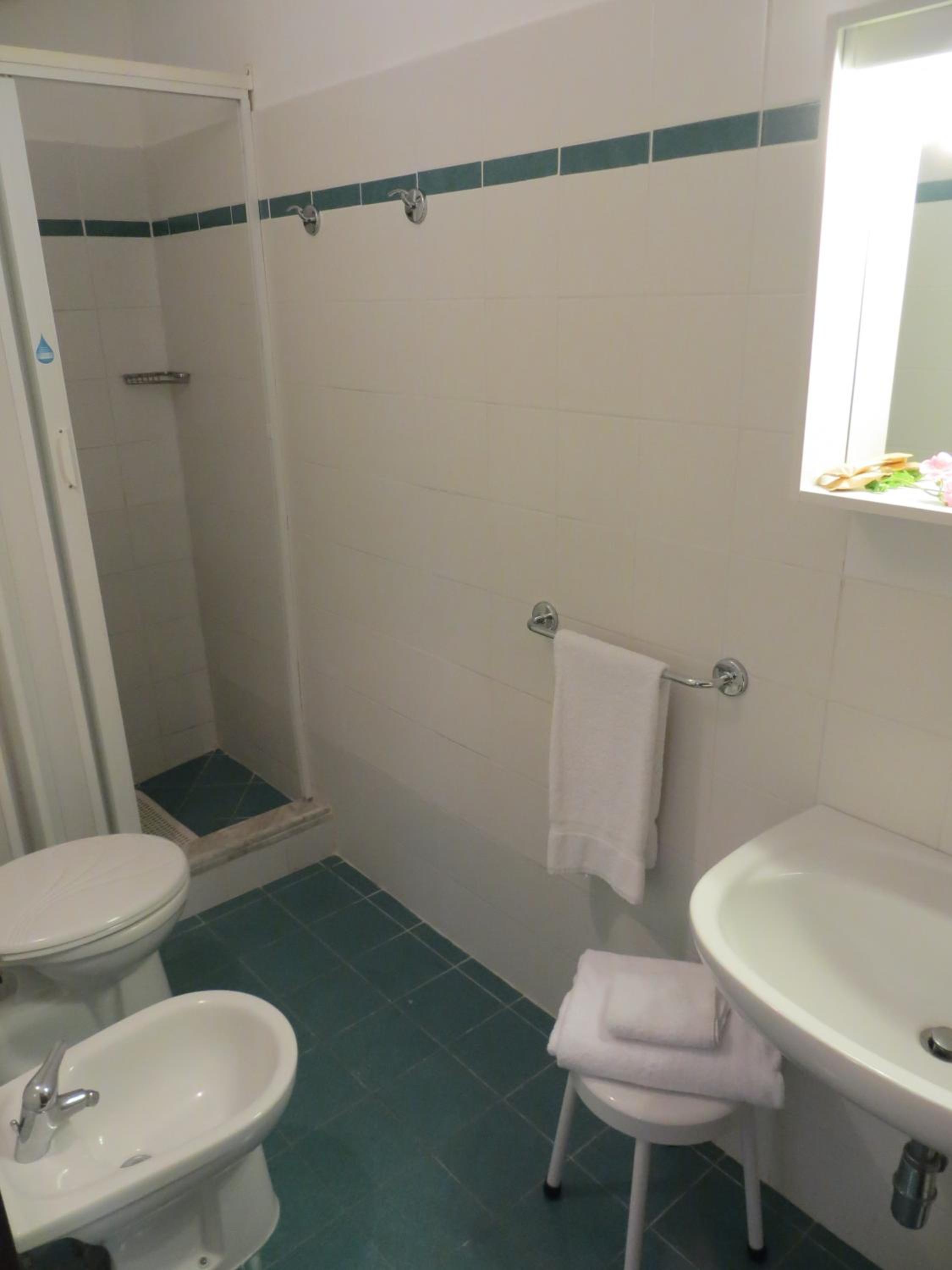 Apartment - Ground Floor photo 2