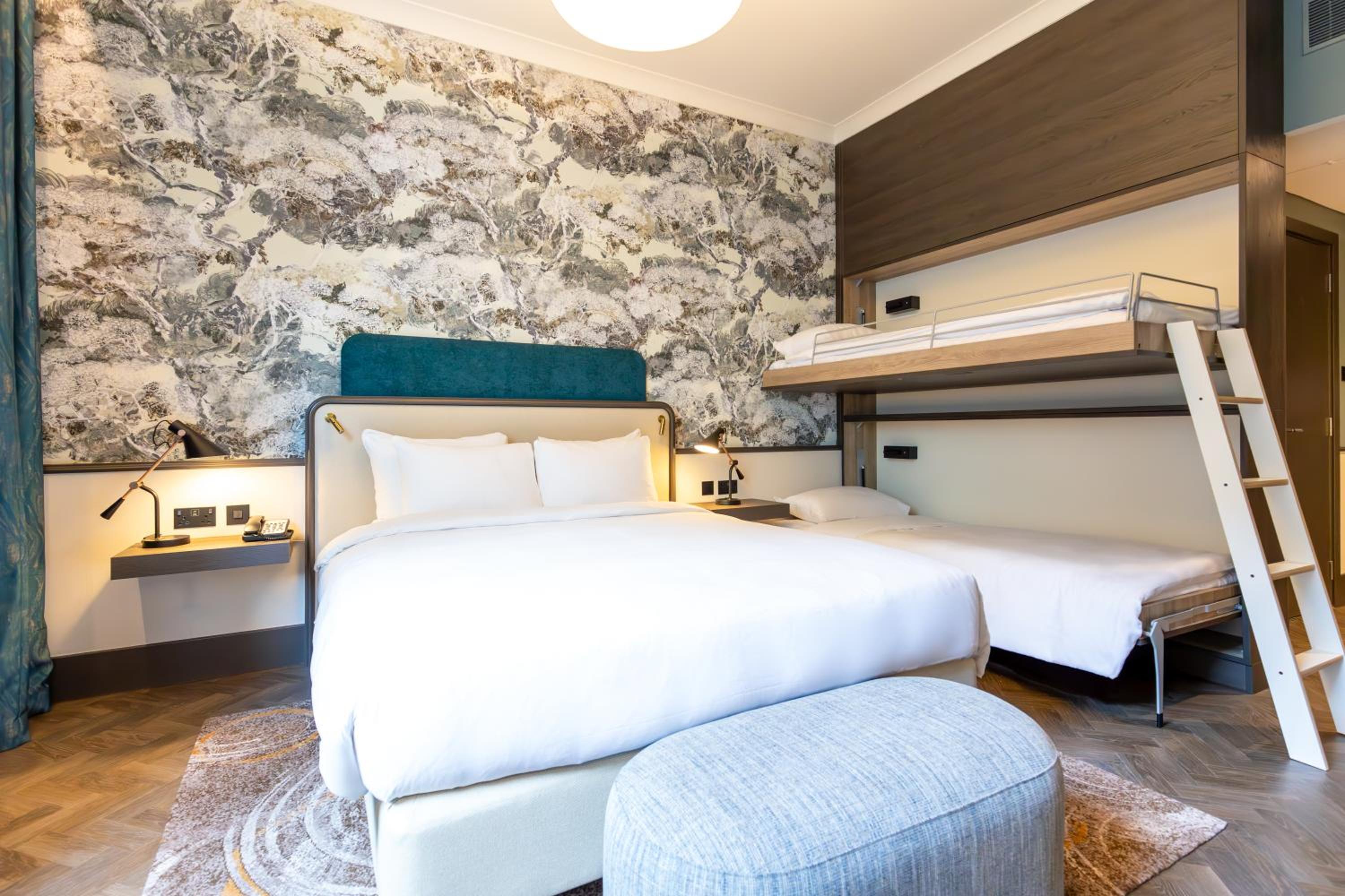 Standard Room with Bunk Beds - Photo 2