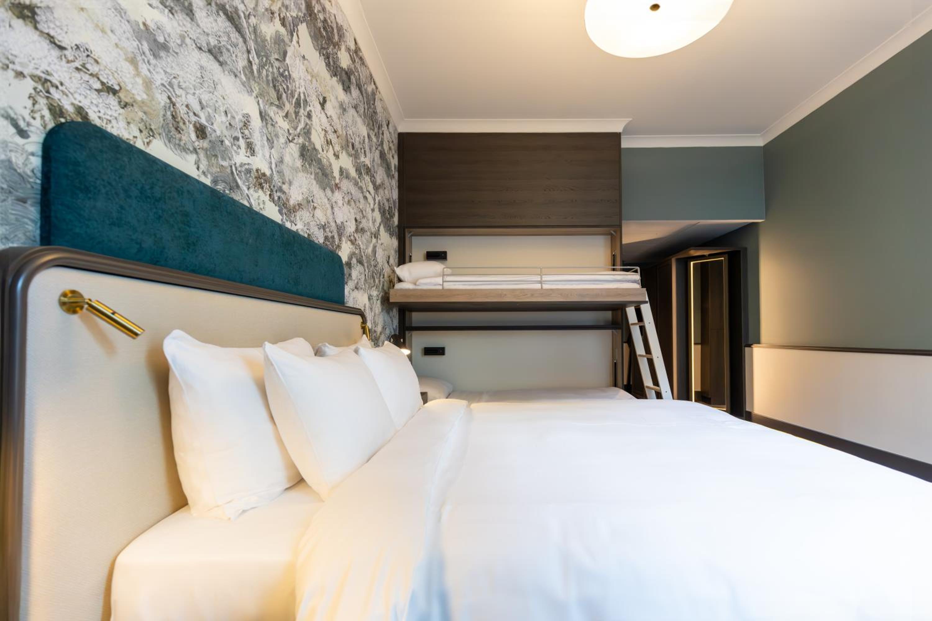 Standard Room with Bunk Beds - Photo 1