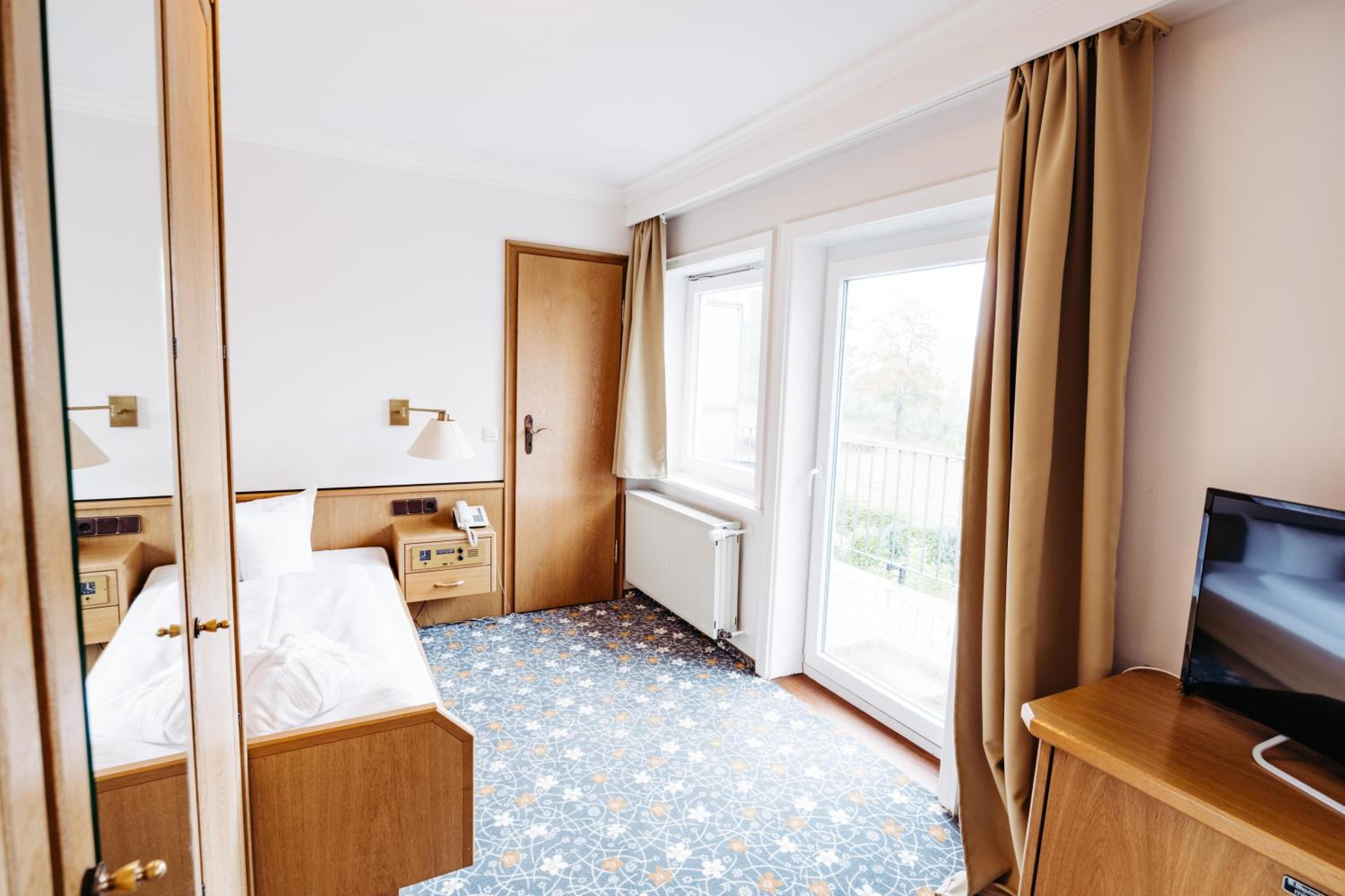 Single Room with Balcony