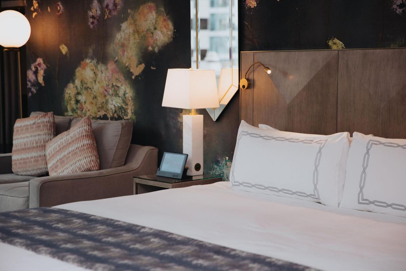 Superior Queen Room with Sofa Bed - Dividend Floor