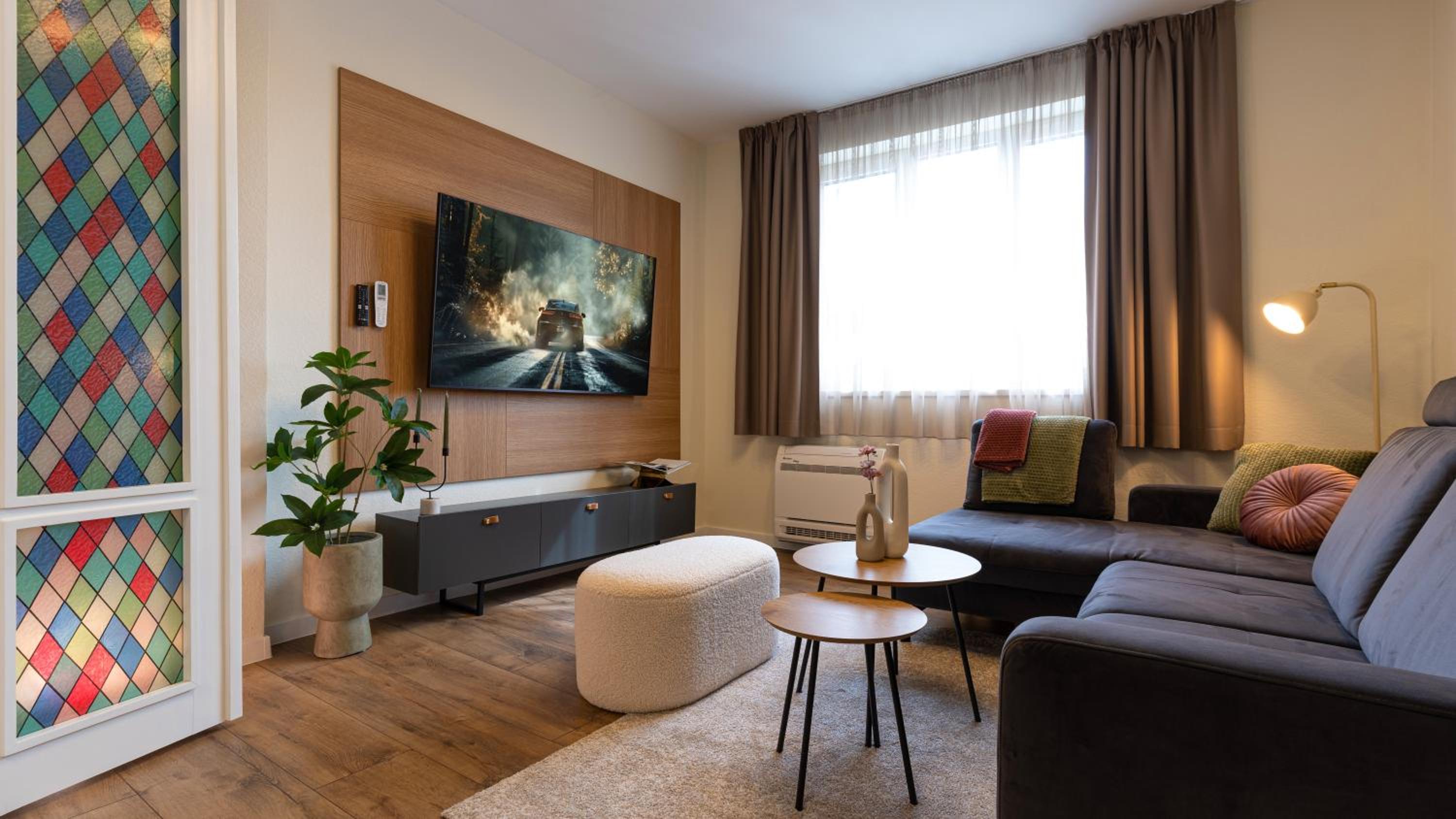Two-Bedroom Apartment with Balcony and Terrace photo 3