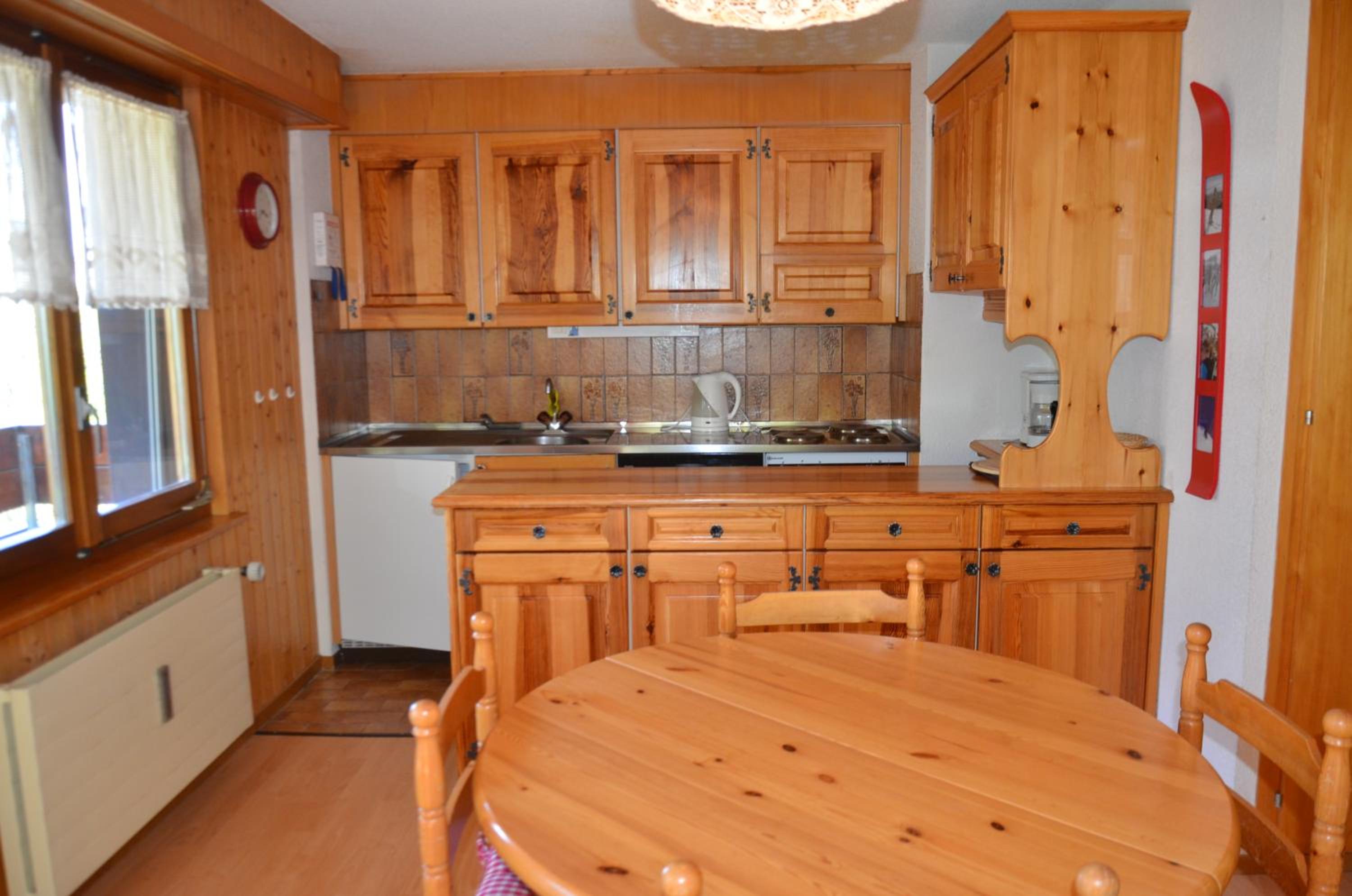 One-Bedroom Apartment with Balcony (105) photo 3
