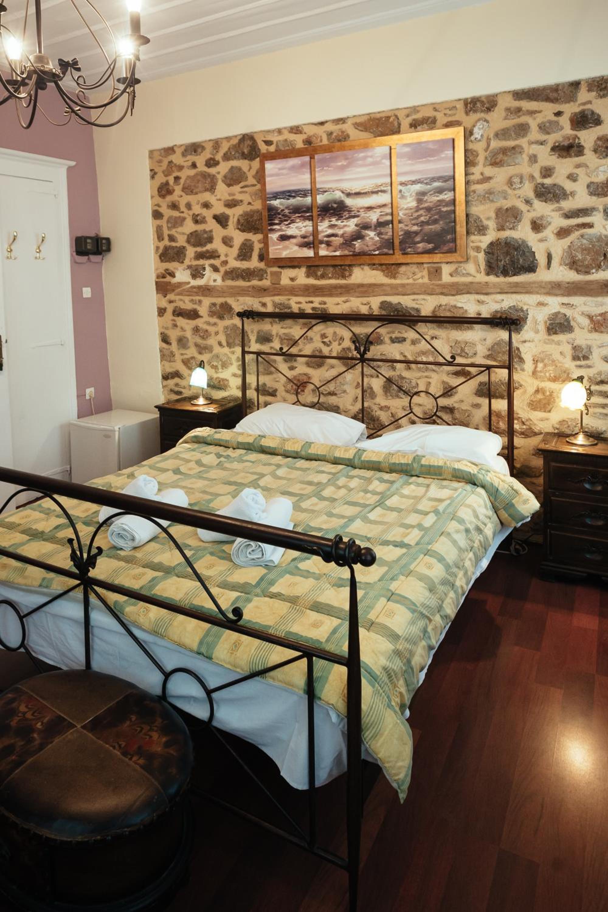 Standard Double Room - Building D - Photo 10