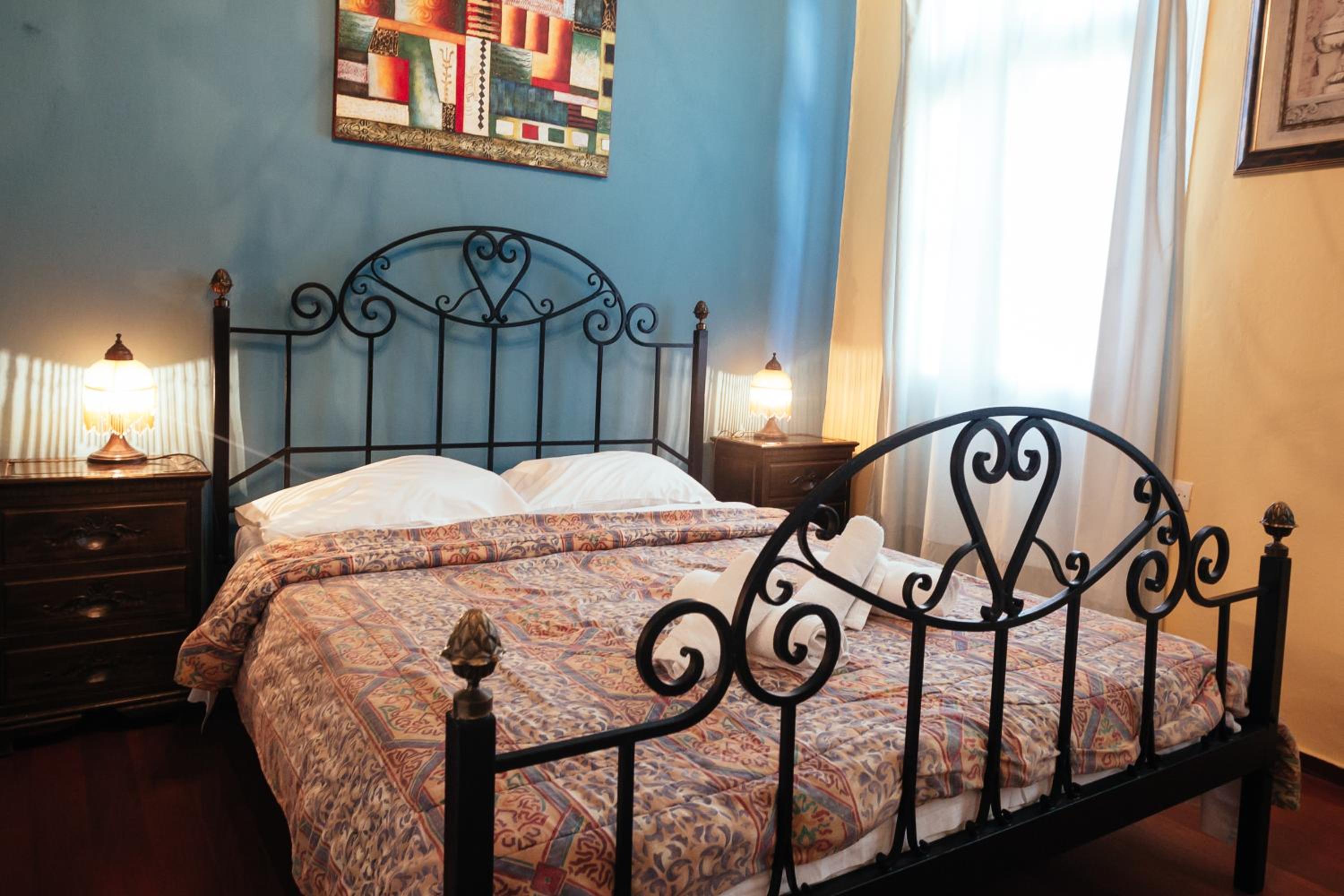 Best Rate Double Room - Building D - Photo 8