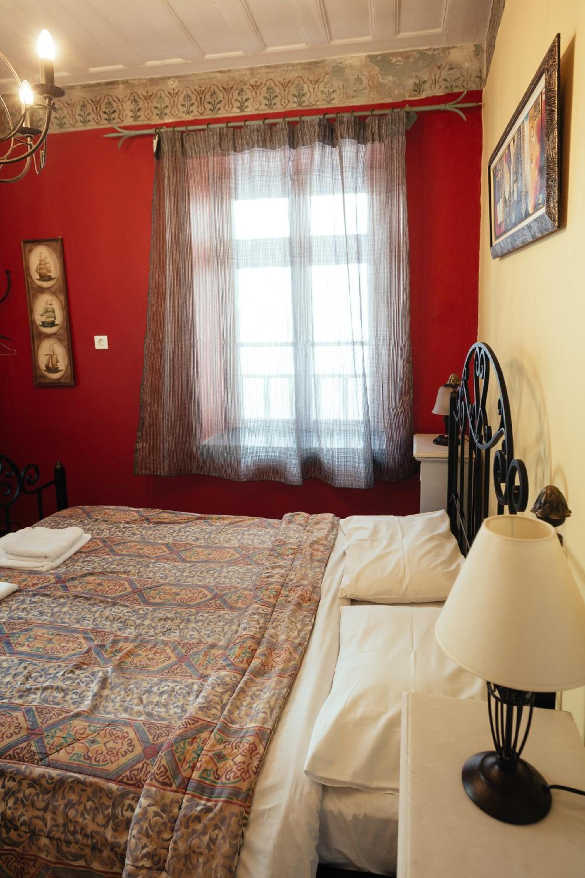 Best Rate Double Room - Building D - Photo 4