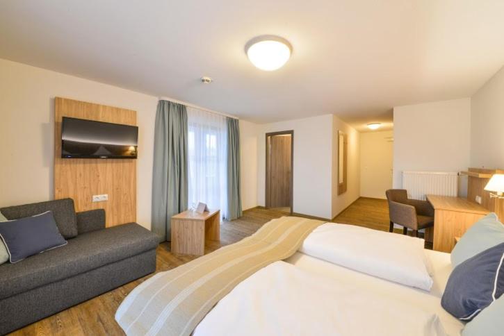 Comfort Double Room with Balcony photo 2