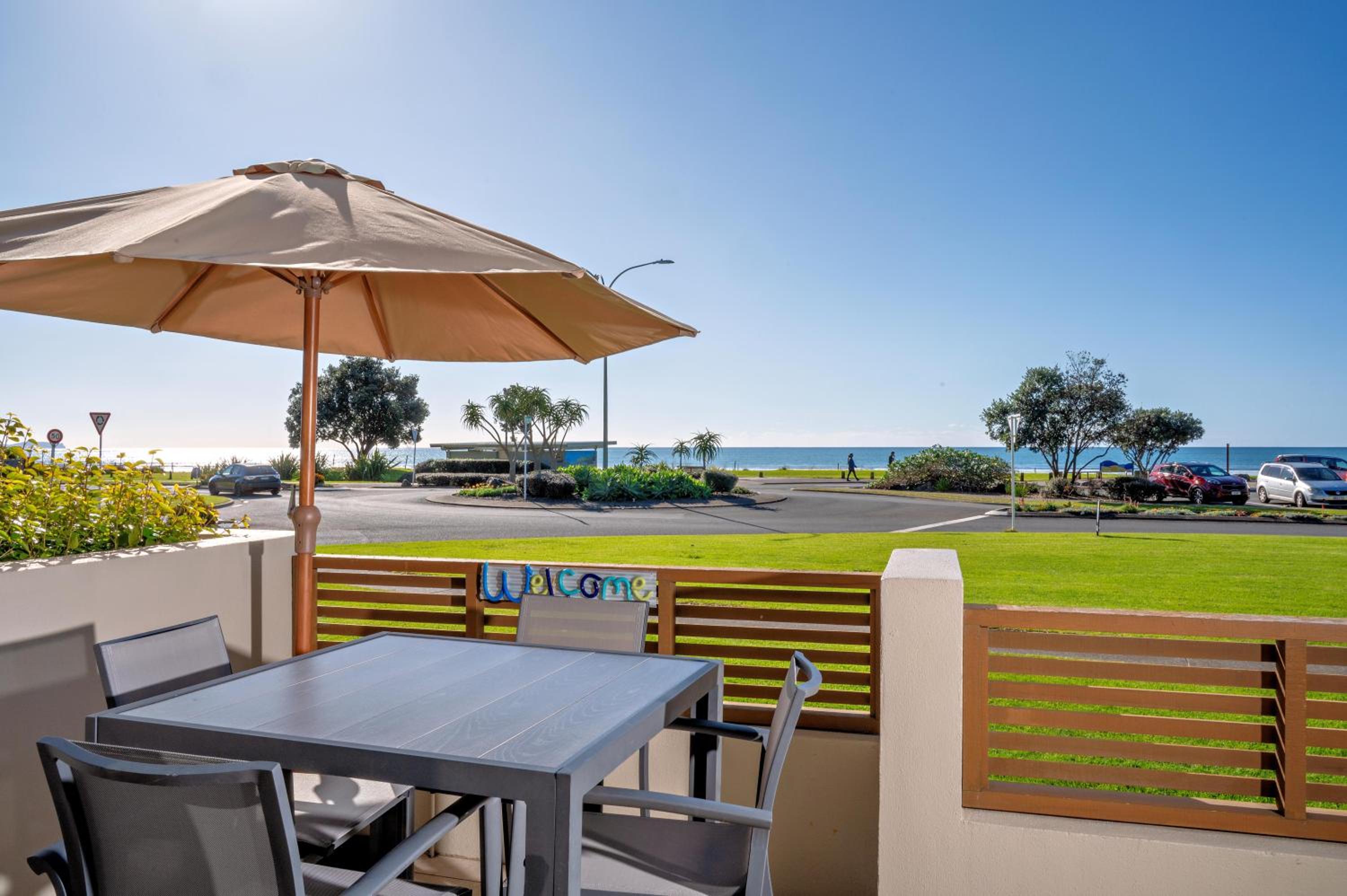 One-Bedroom Apartment with Ocean View