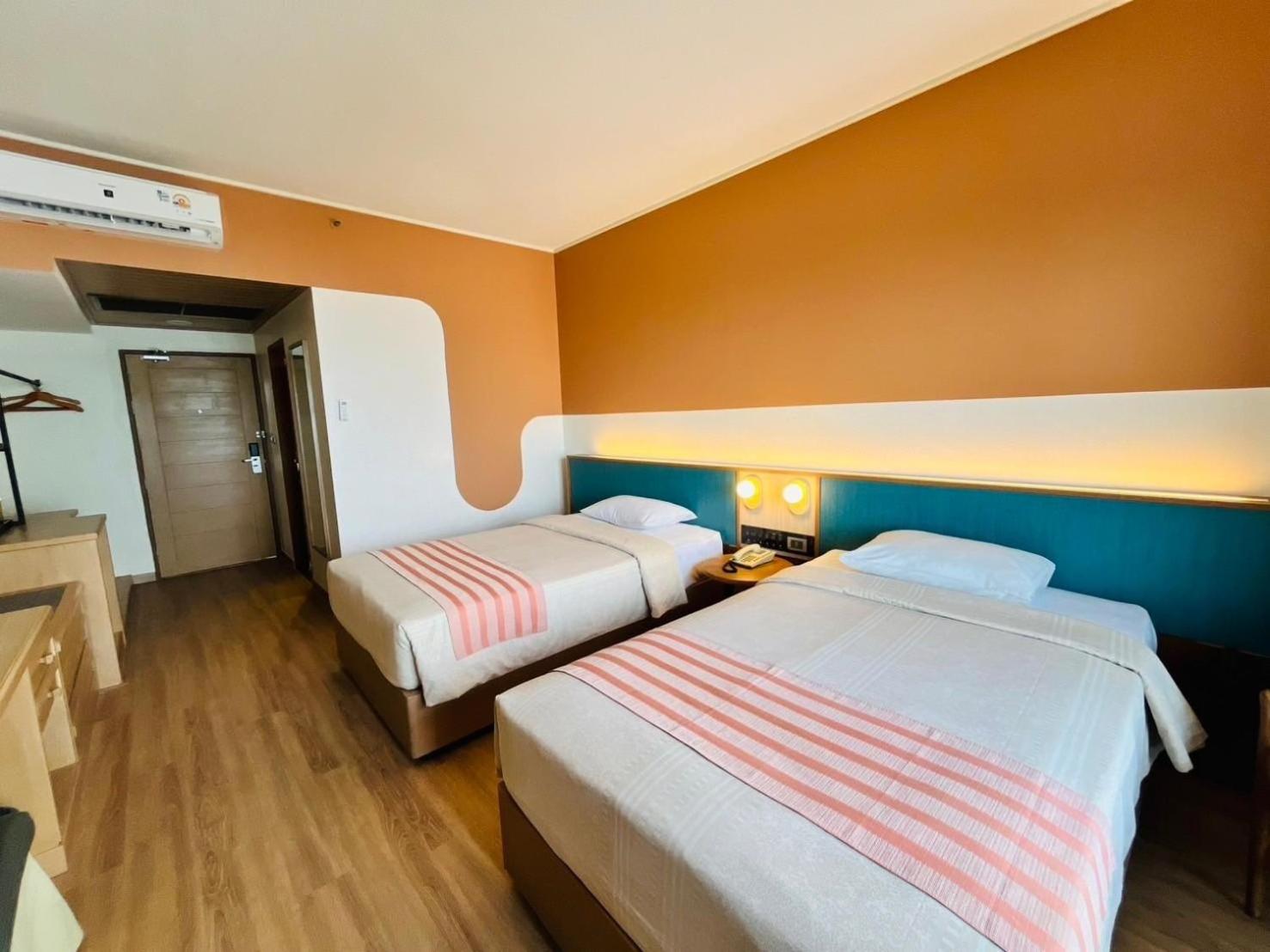 Grand Executive Room - Photo 3