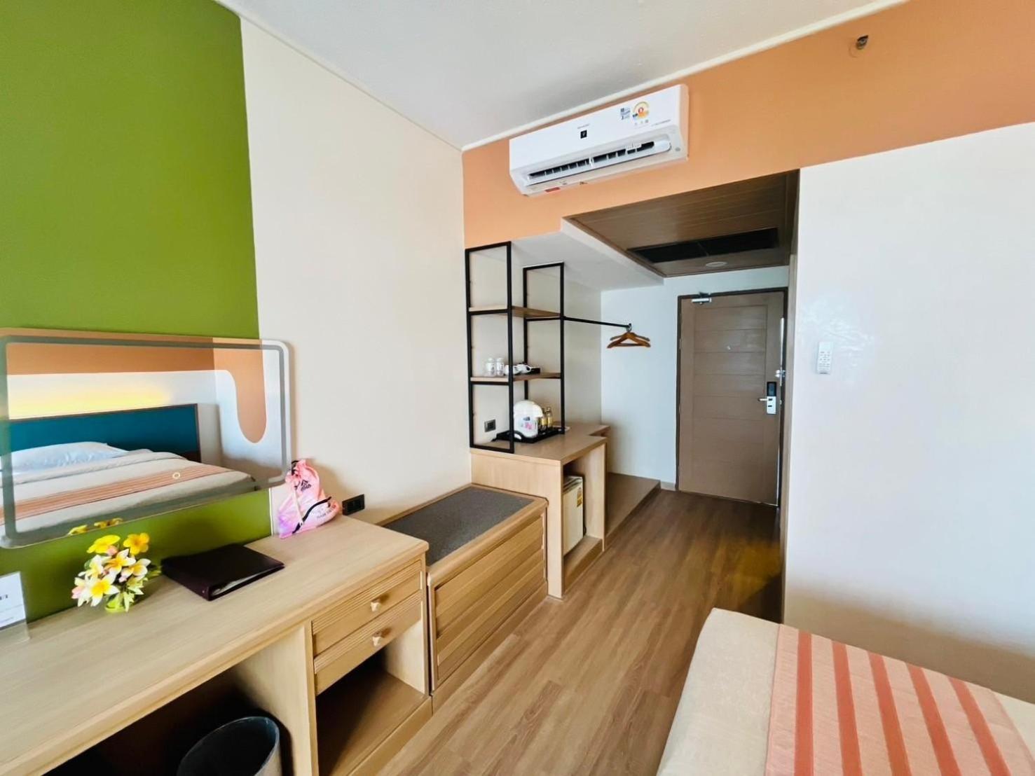 Grand Executive Room - Photo 4