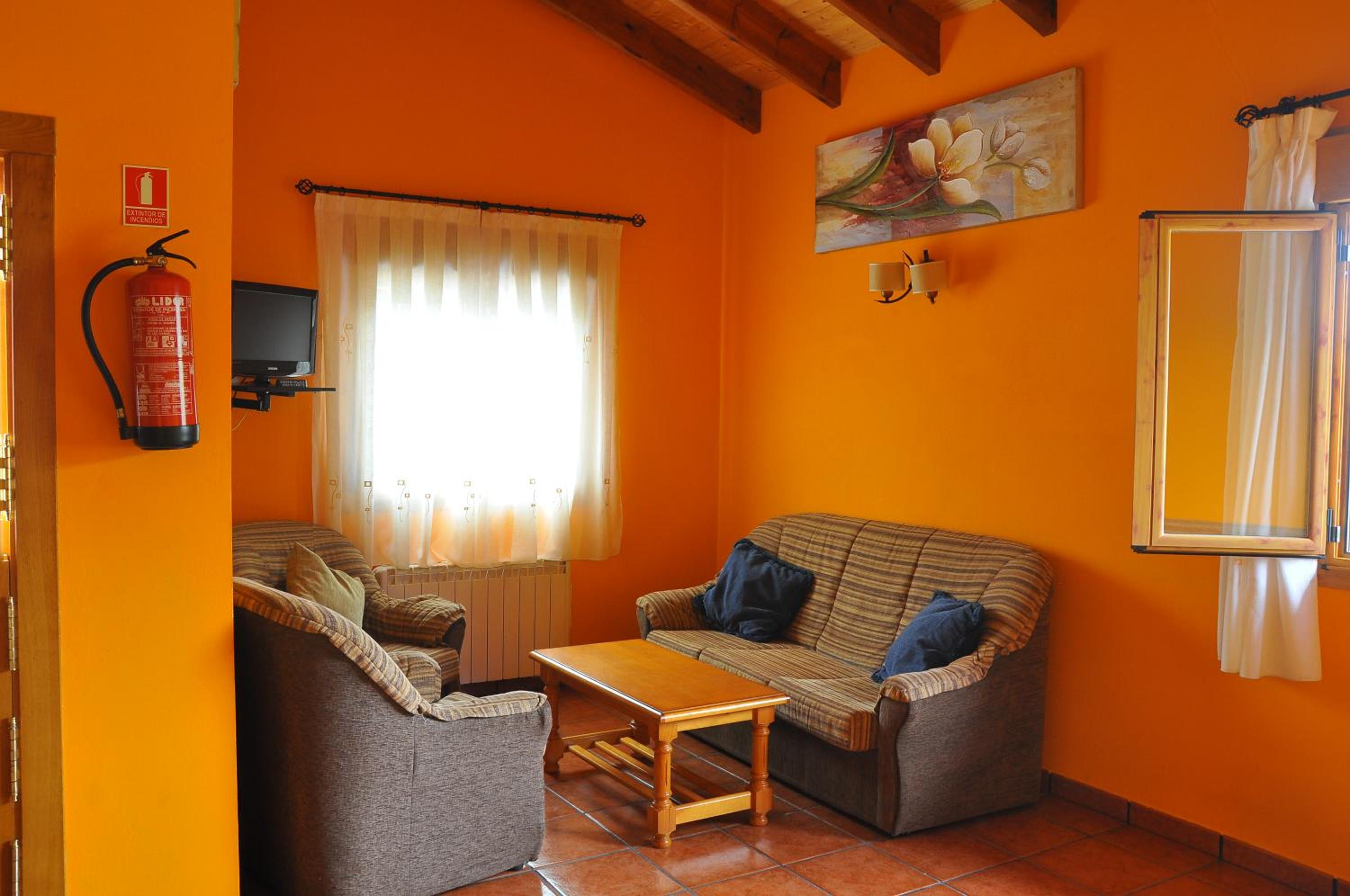 Four-Bedroom House photo 2