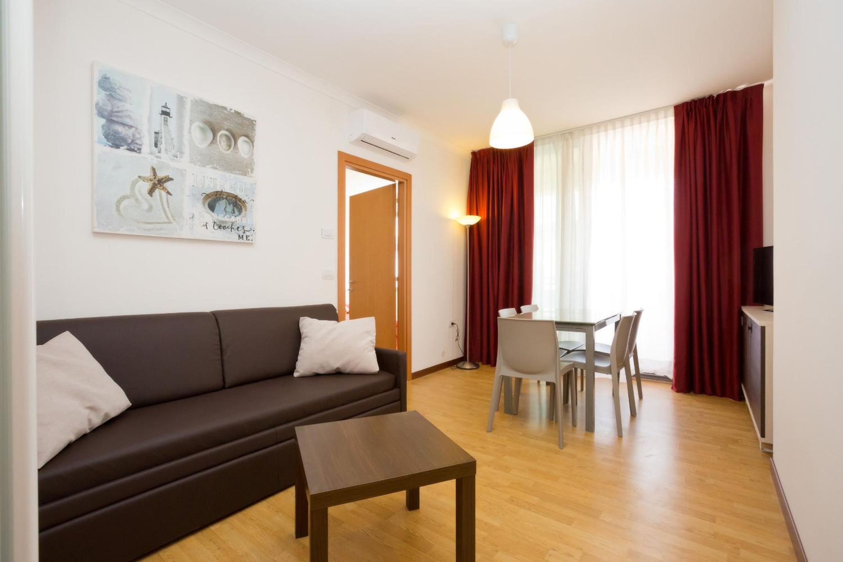 Apartment with Balcony photo 1